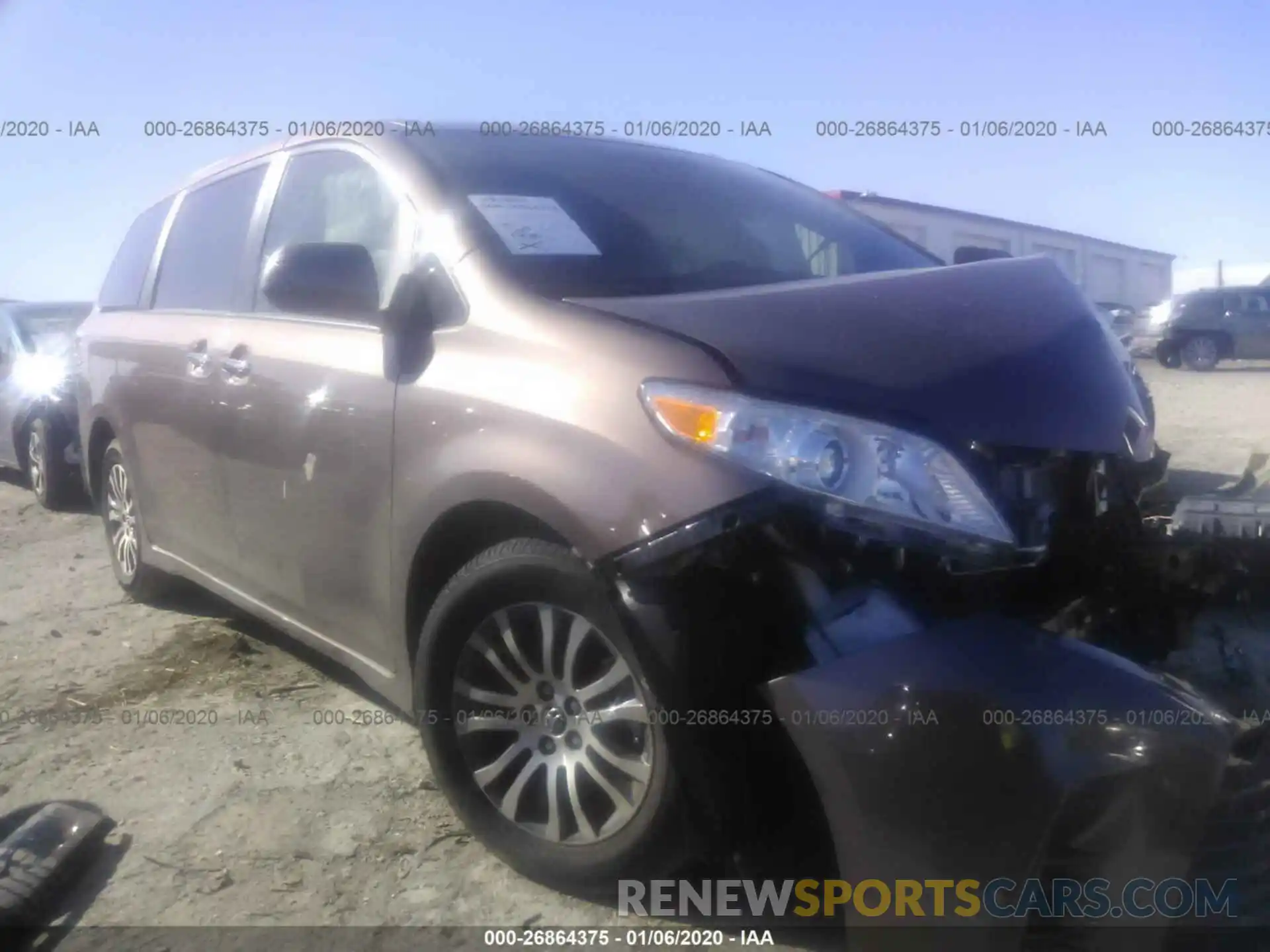 1 Photograph of a damaged car 5TDYZ3DC1KS009045 TOYOTA SIENNA 2019