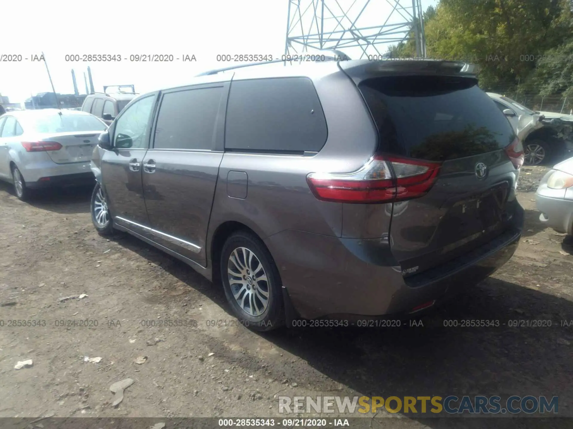3 Photograph of a damaged car 5TDYZ3DC1KS974021 TOYOTA SIENNA 2019