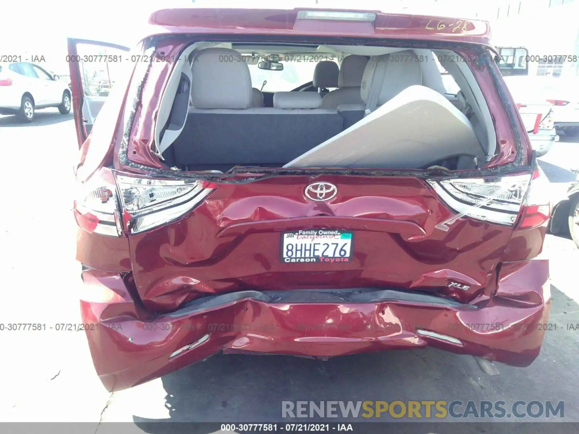 6 Photograph of a damaged car 5TDYZ3DC2KS996271 TOYOTA SIENNA 2019