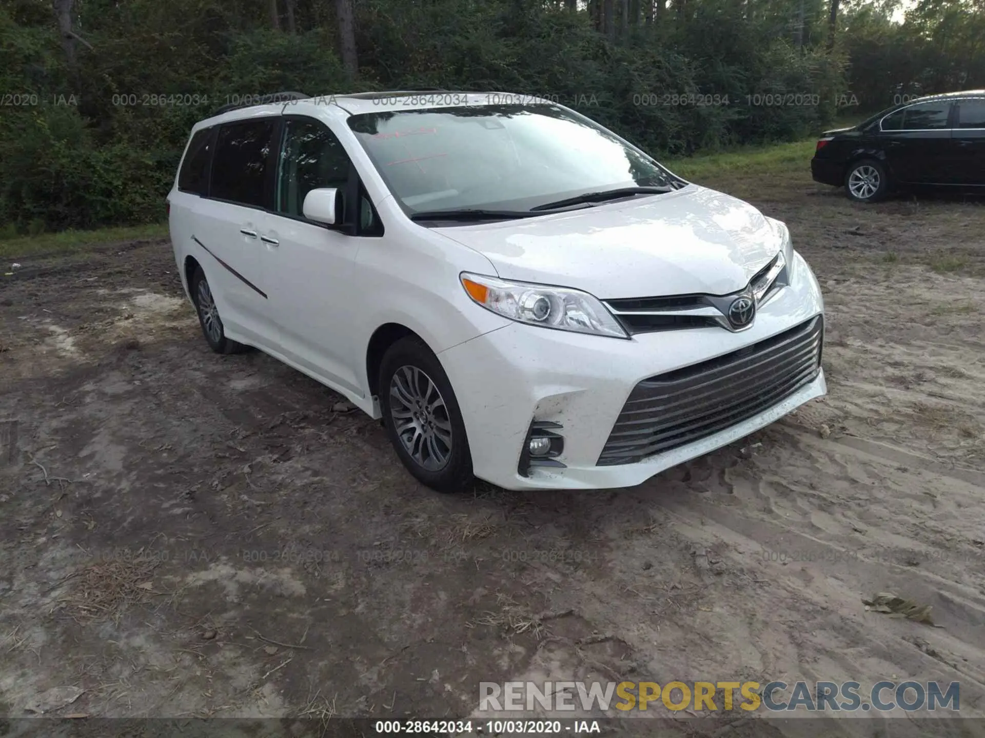1 Photograph of a damaged car 5TDYZ3DC4KS013381 TOYOTA SIENNA 2019