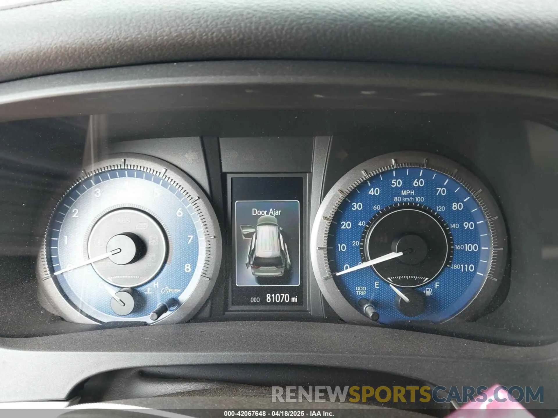 7 Photograph of a damaged car 5TDYZ3DC4KS015406 TOYOTA SIENNA 2019