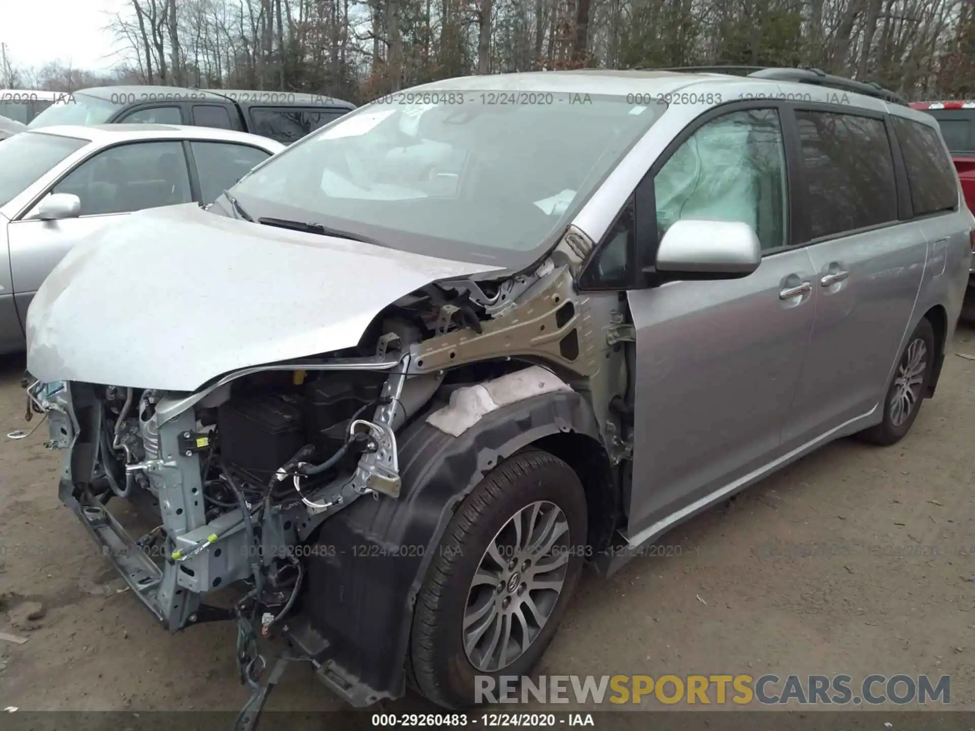 2 Photograph of a damaged car 5TDYZ3DC4KS967905 TOYOTA SIENNA 2019