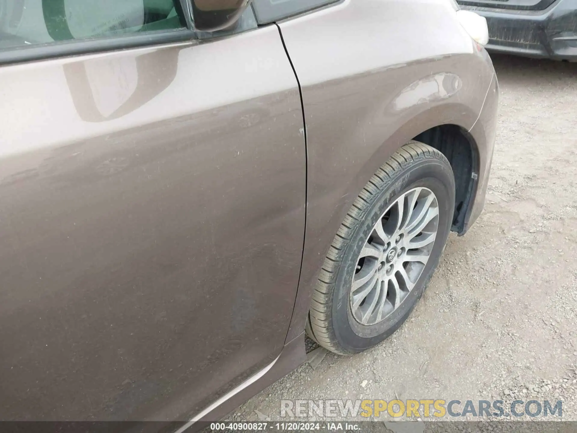 20 Photograph of a damaged car 5TDYZ3DC4KS987264 TOYOTA SIENNA 2019