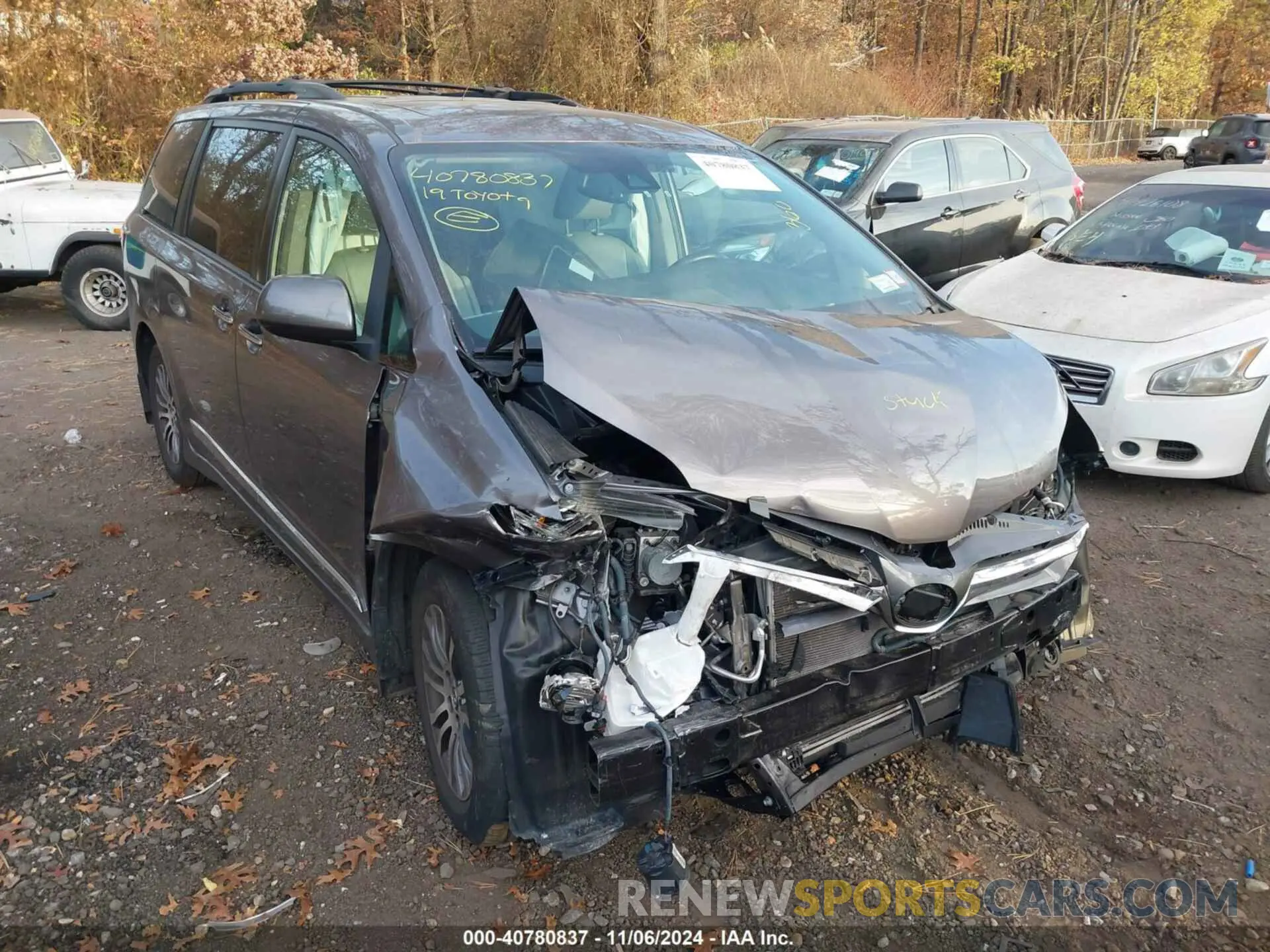 6 Photograph of a damaged car 5TDYZ3DC5KS014927 TOYOTA SIENNA 2019