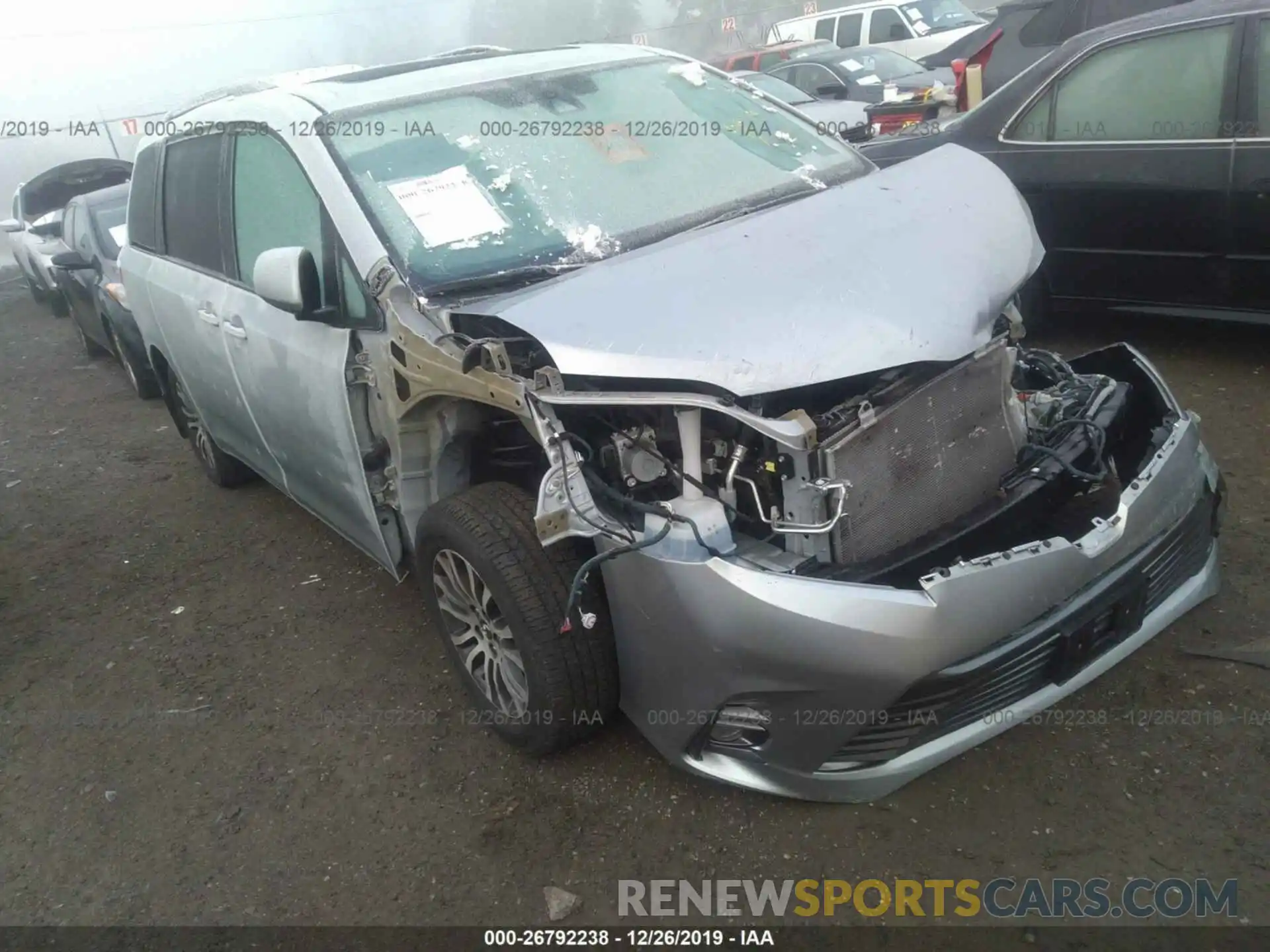 1 Photograph of a damaged car 5TDYZ3DC5KS986396 TOYOTA SIENNA 2019