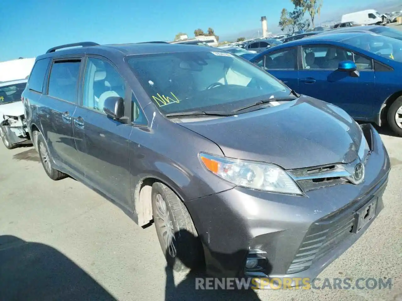 1 Photograph of a damaged car 5TDYZ3DC6KS007226 TOYOTA SIENNA 2019