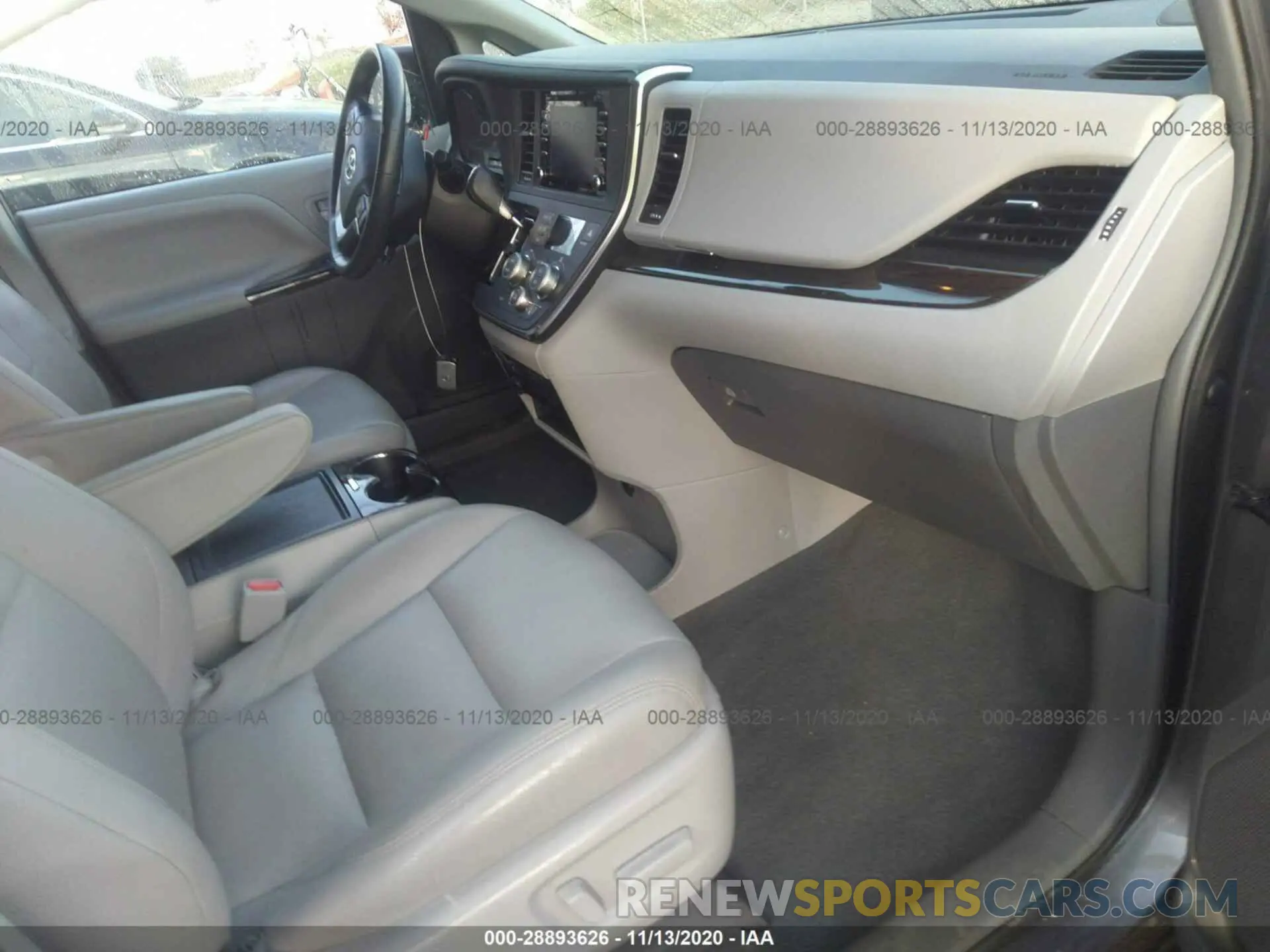 5 Photograph of a damaged car 5TDYZ3DC7KS001600 TOYOTA SIENNA 2019