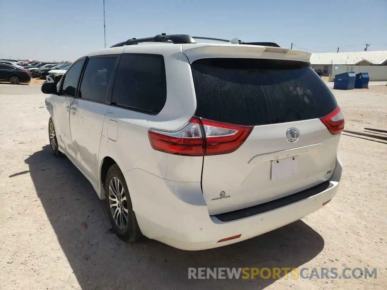 3 Photograph of a damaged car 5TDYZ3DC7KS004643 TOYOTA SIENNA 2019