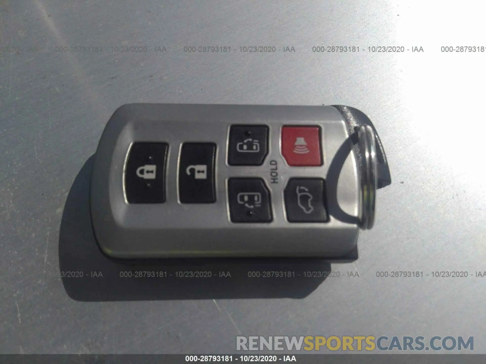 11 Photograph of a damaged car 5TDYZ3DC7KS016405 TOYOTA SIENNA 2019