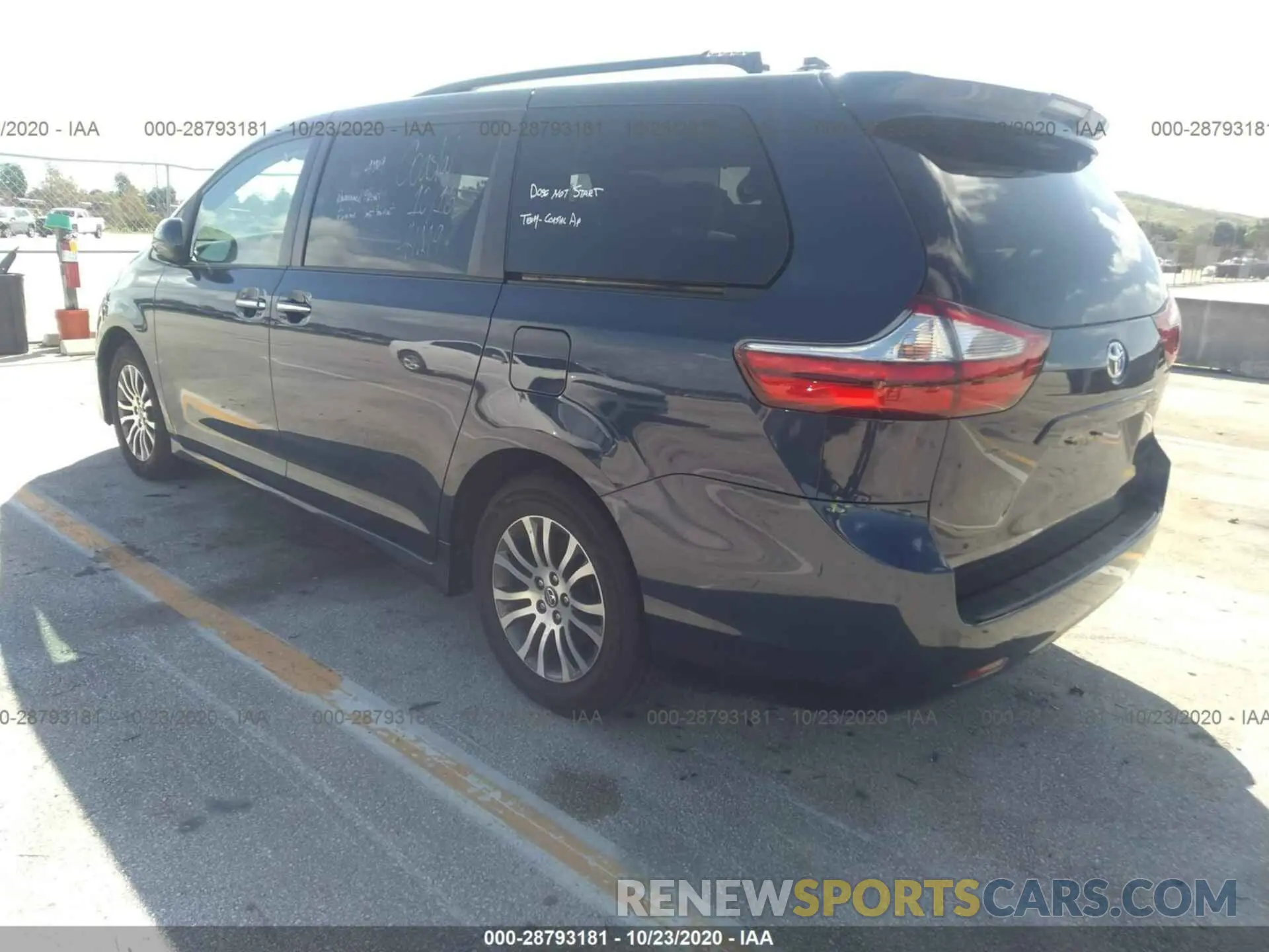3 Photograph of a damaged car 5TDYZ3DC7KS016405 TOYOTA SIENNA 2019