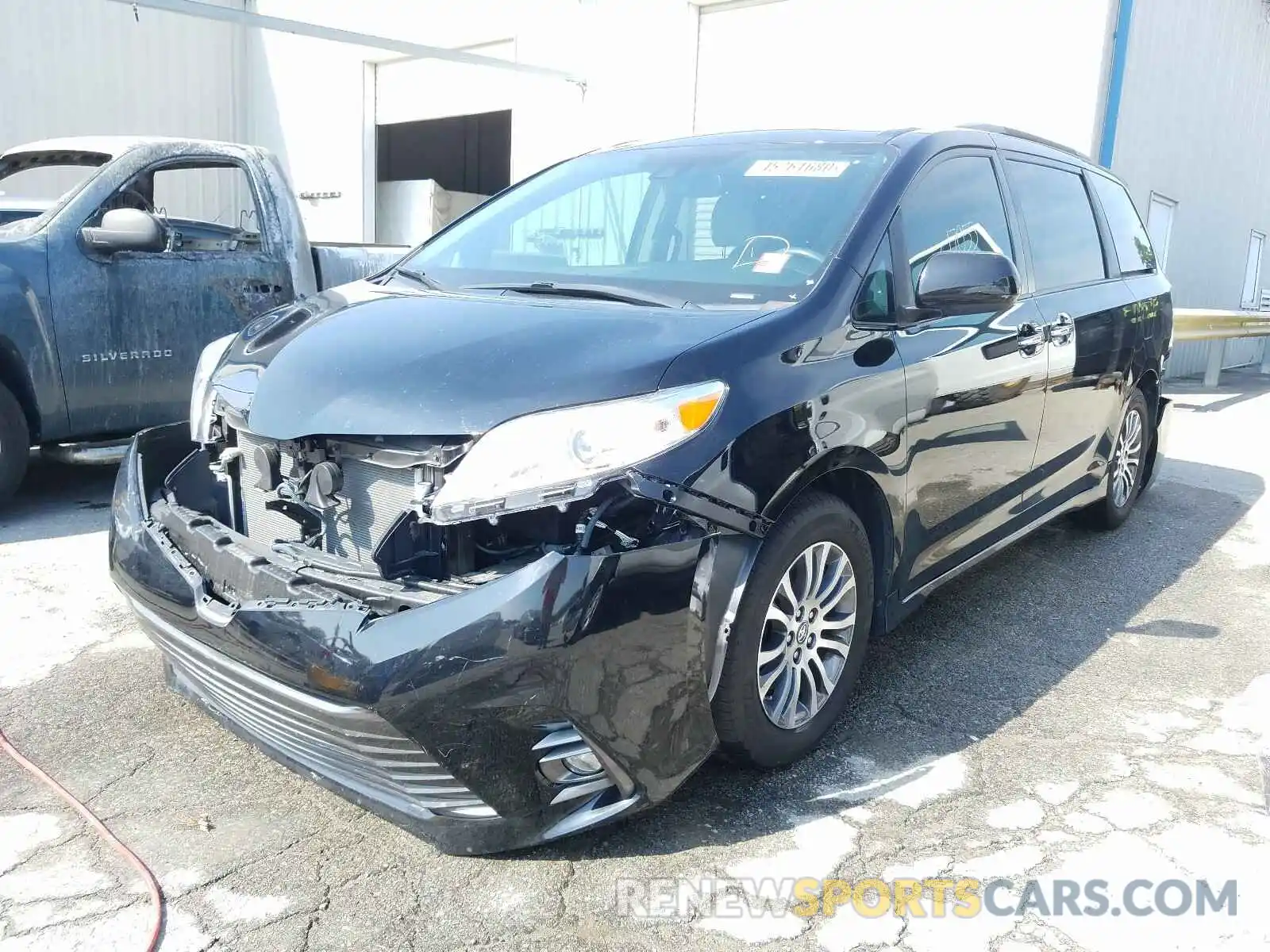 2 Photograph of a damaged car 5TDYZ3DC7KS973259 TOYOTA SIENNA 2019