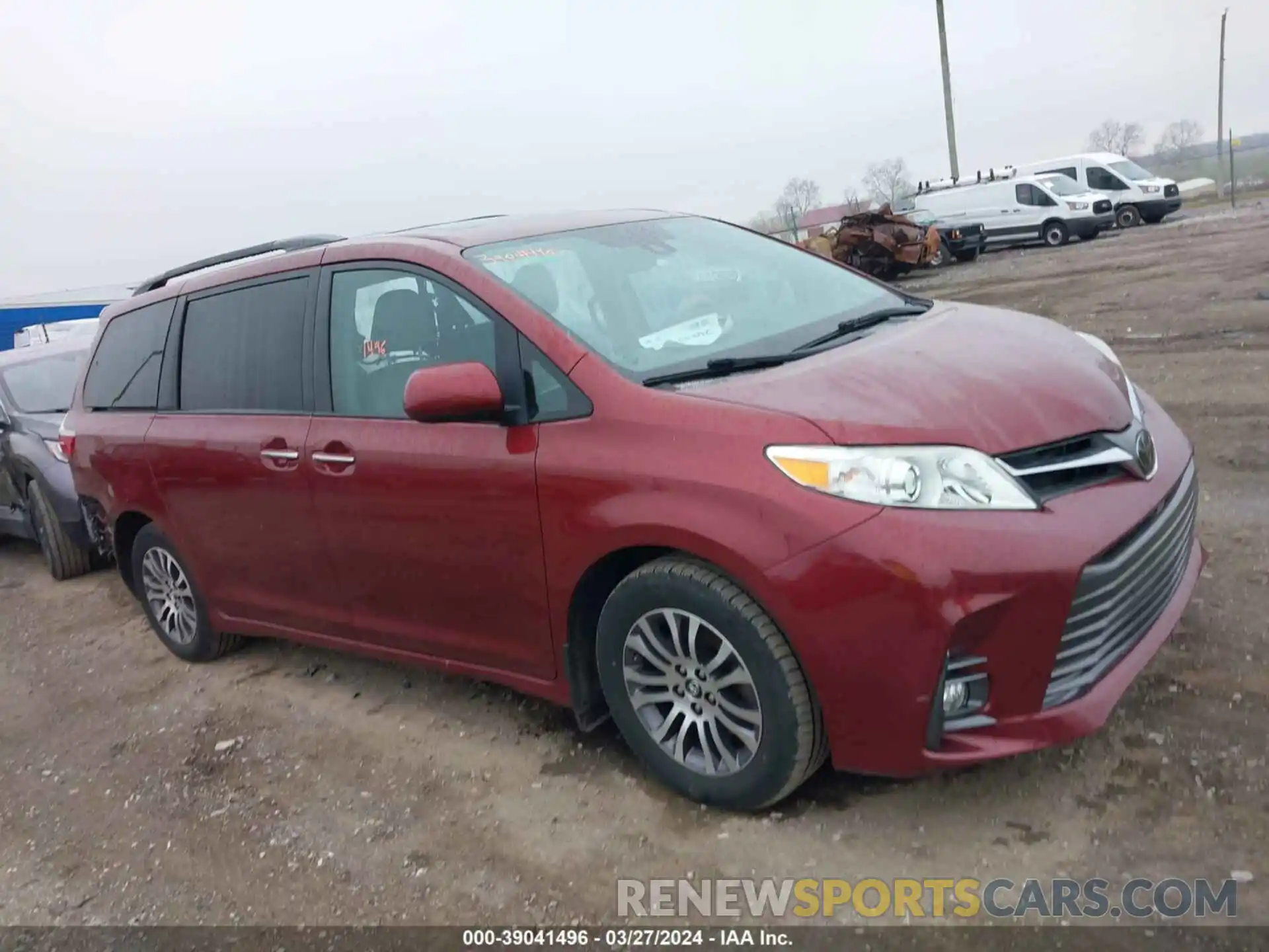 11 Photograph of a damaged car 5TDYZ3DC7KS981877 TOYOTA SIENNA 2019