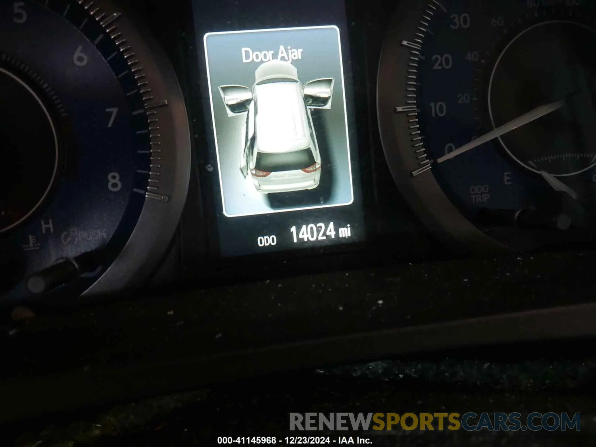 7 Photograph of a damaged car 5TDYZ3DC7KS994001 TOYOTA SIENNA 2019