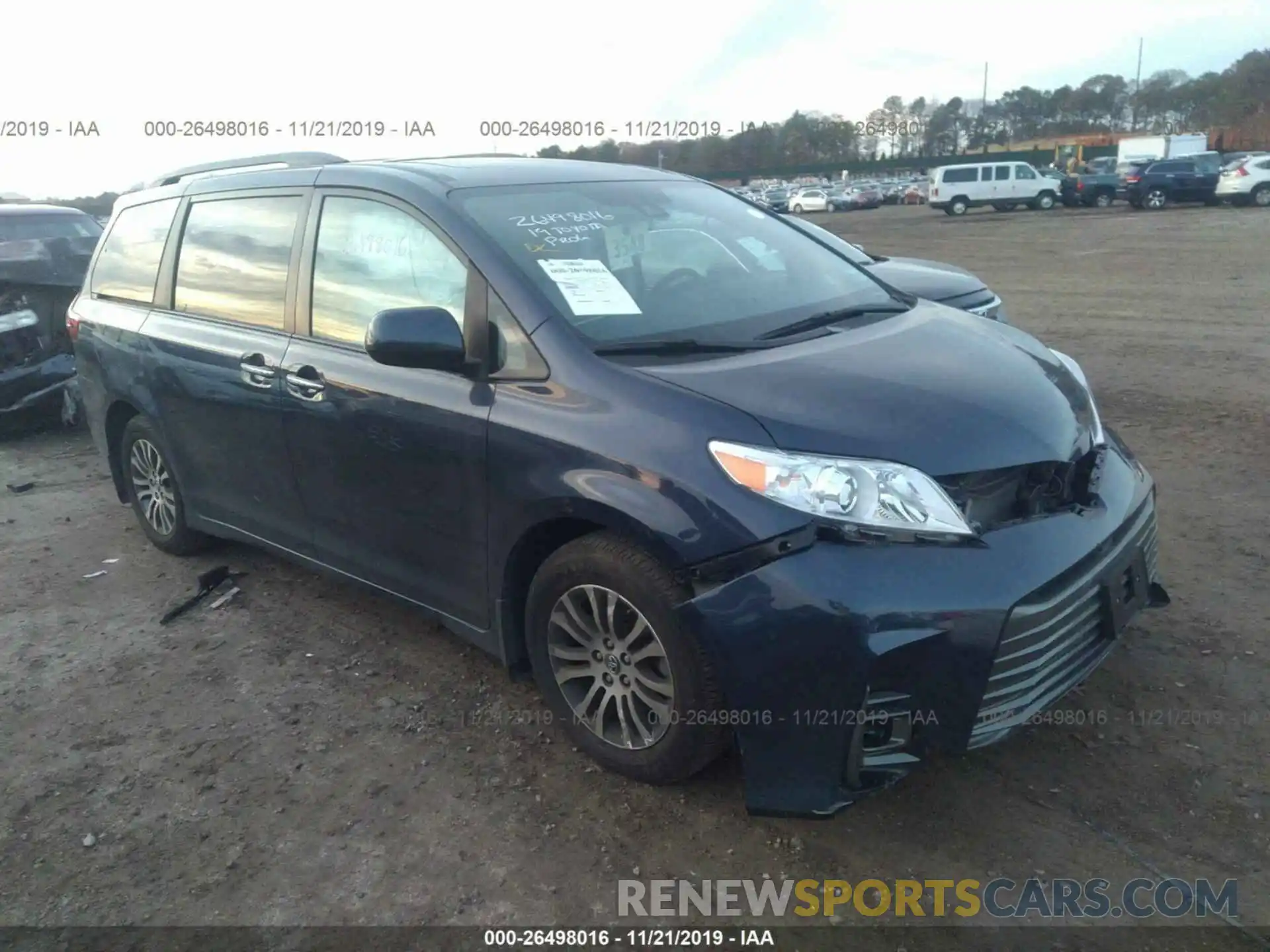 1 Photograph of a damaged car 5TDYZ3DC8KS003694 TOYOTA SIENNA 2019