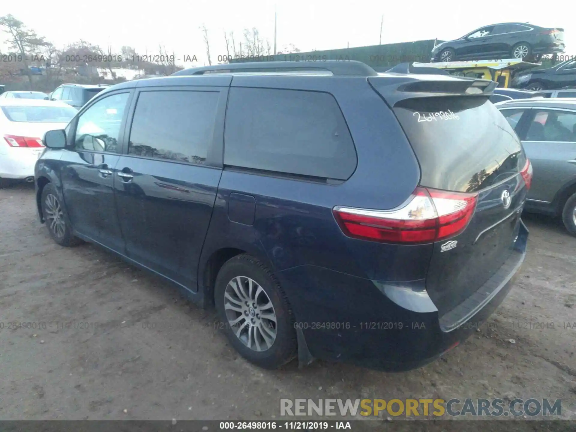 3 Photograph of a damaged car 5TDYZ3DC8KS003694 TOYOTA SIENNA 2019