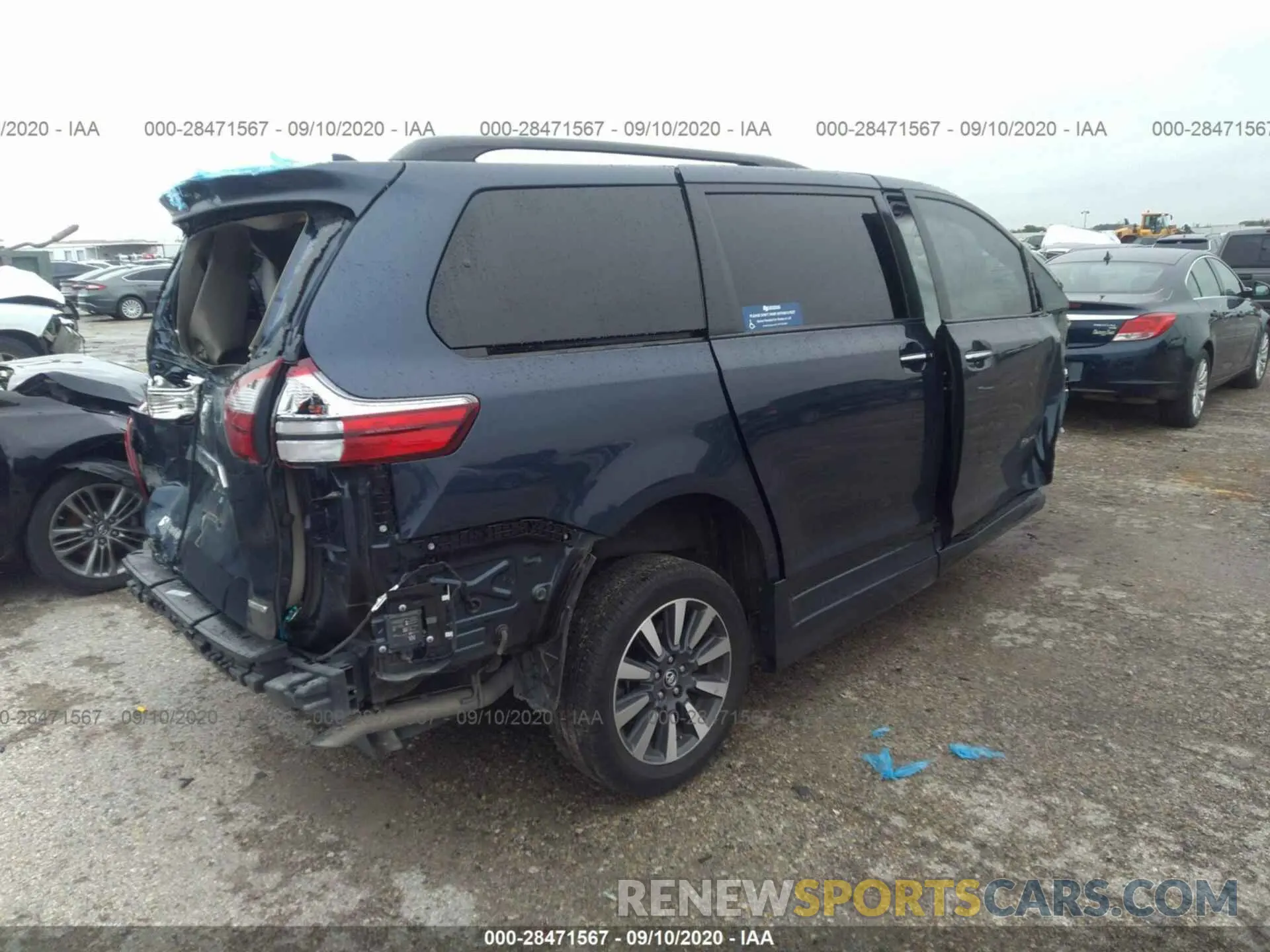 4 Photograph of a damaged car 5TDYZ3DC8KS007566 TOYOTA SIENNA 2019