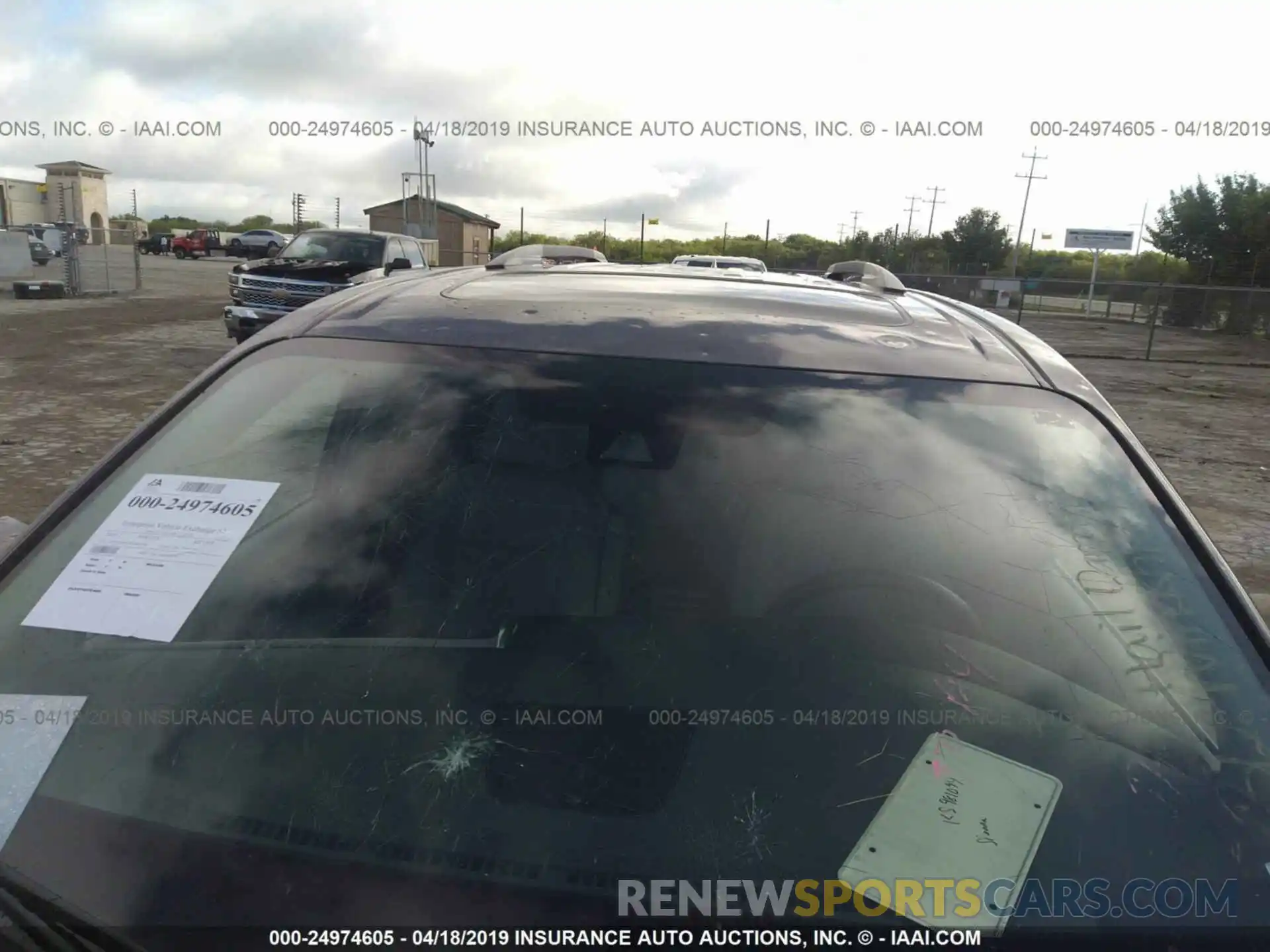 6 Photograph of a damaged car 5TDYZ3DC8KS981094 TOYOTA SIENNA 2019