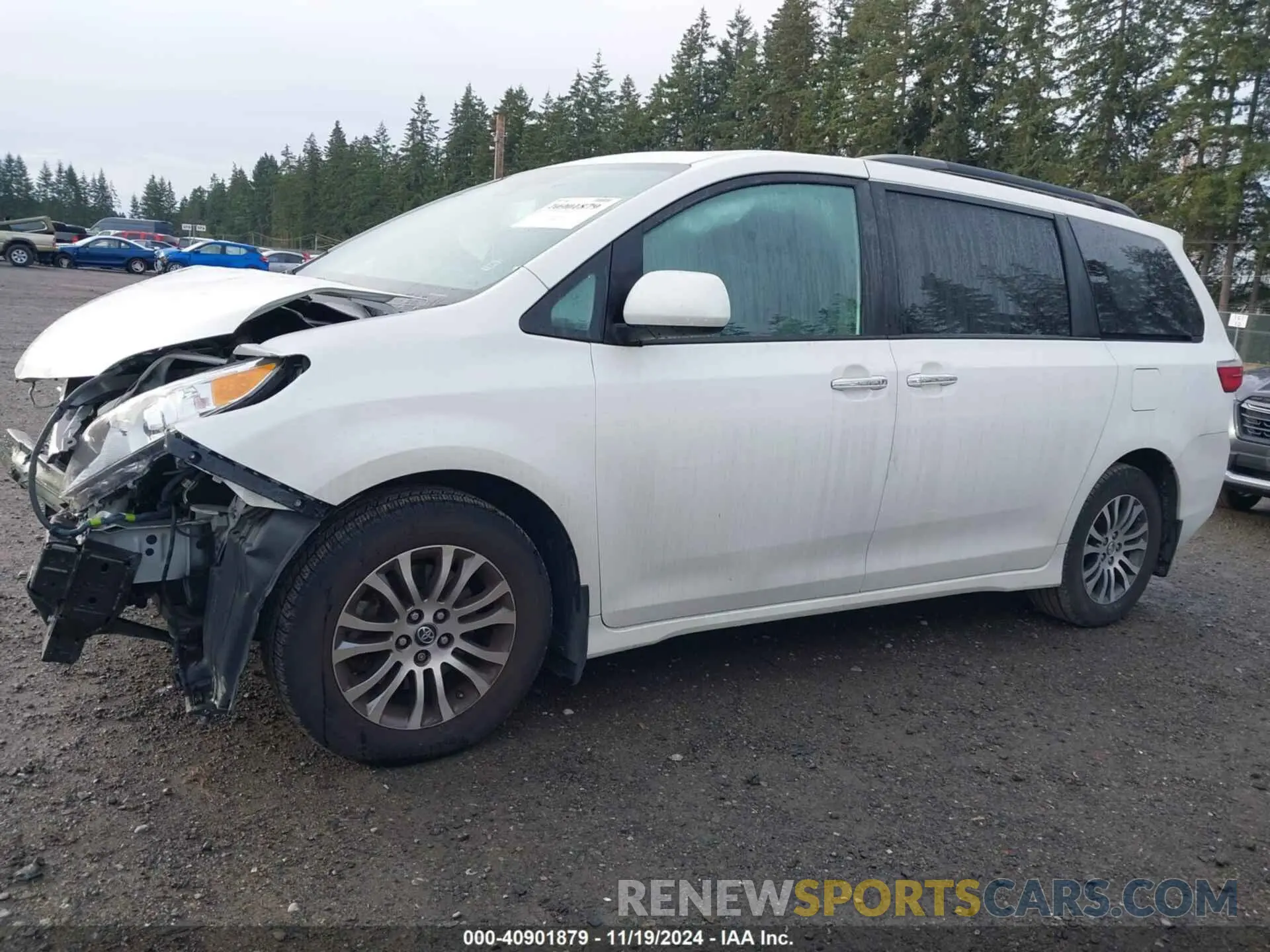 15 Photograph of a damaged car 5TDYZ3DC9KS006832 TOYOTA SIENNA 2019