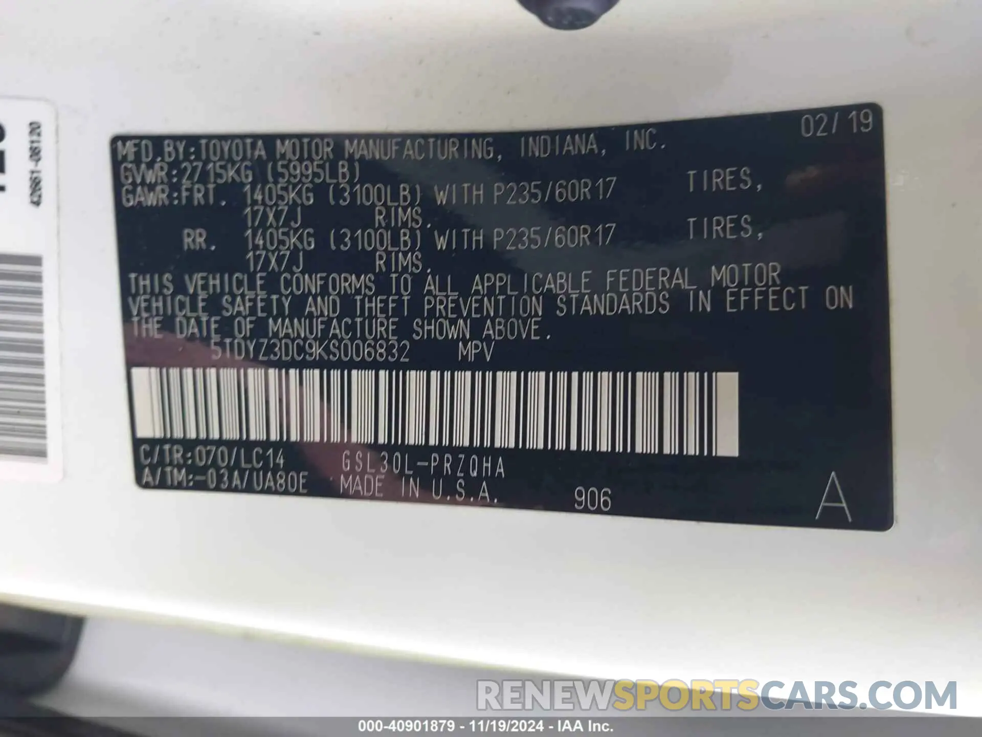 9 Photograph of a damaged car 5TDYZ3DC9KS006832 TOYOTA SIENNA 2019