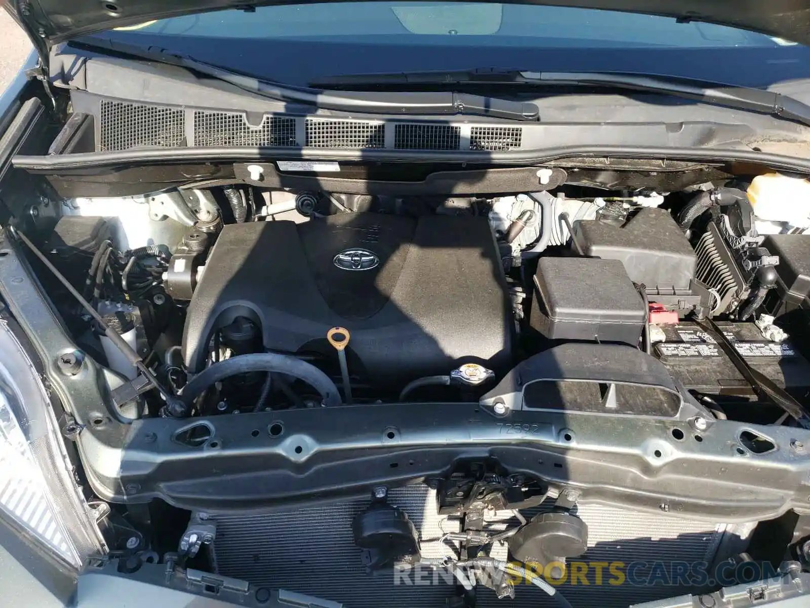 7 Photograph of a damaged car 5TDYZ3DCXKS001266 TOYOTA SIENNA 2019