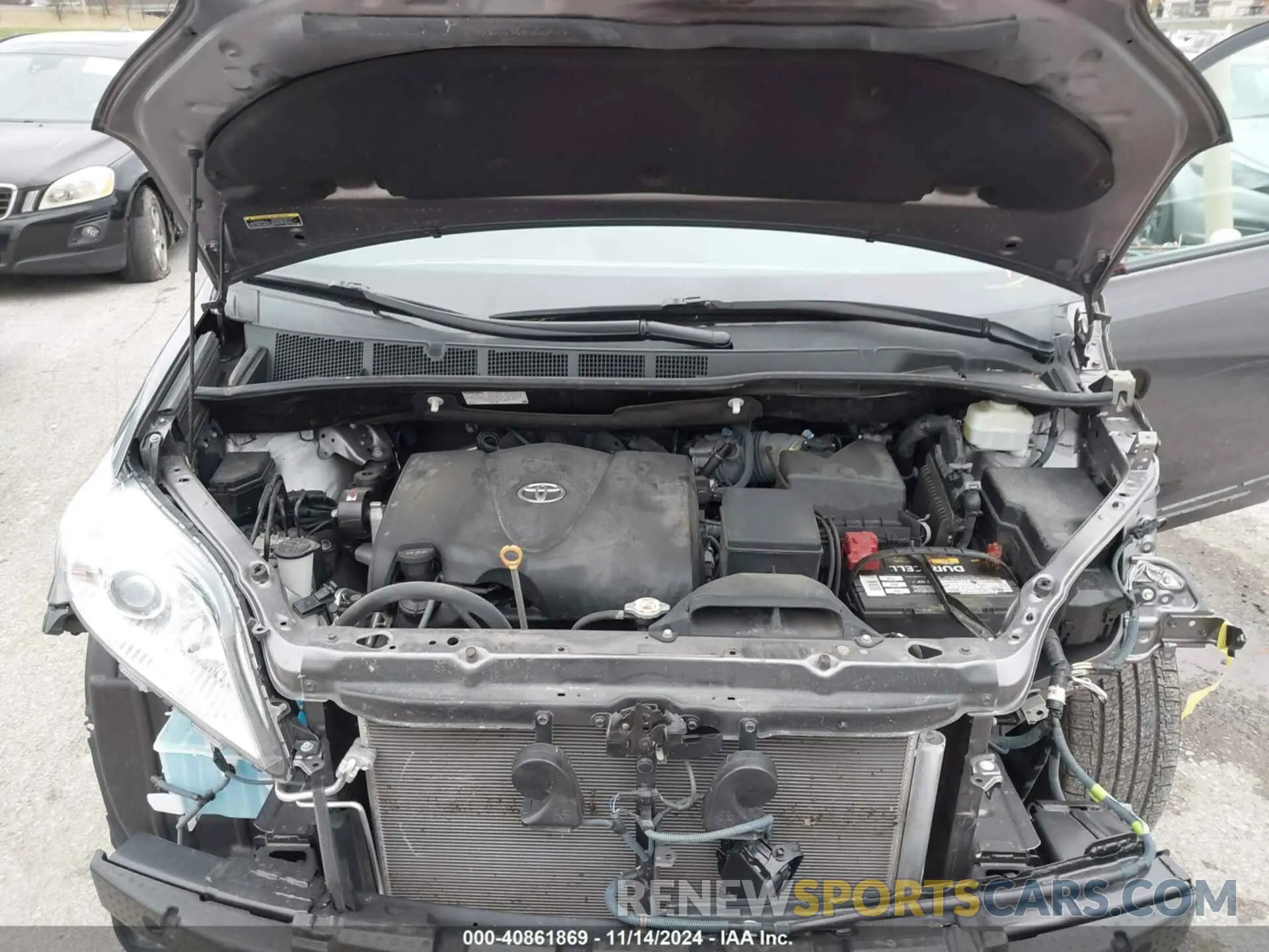 10 Photograph of a damaged car 5TDYZ3DCXKS008119 TOYOTA SIENNA 2019