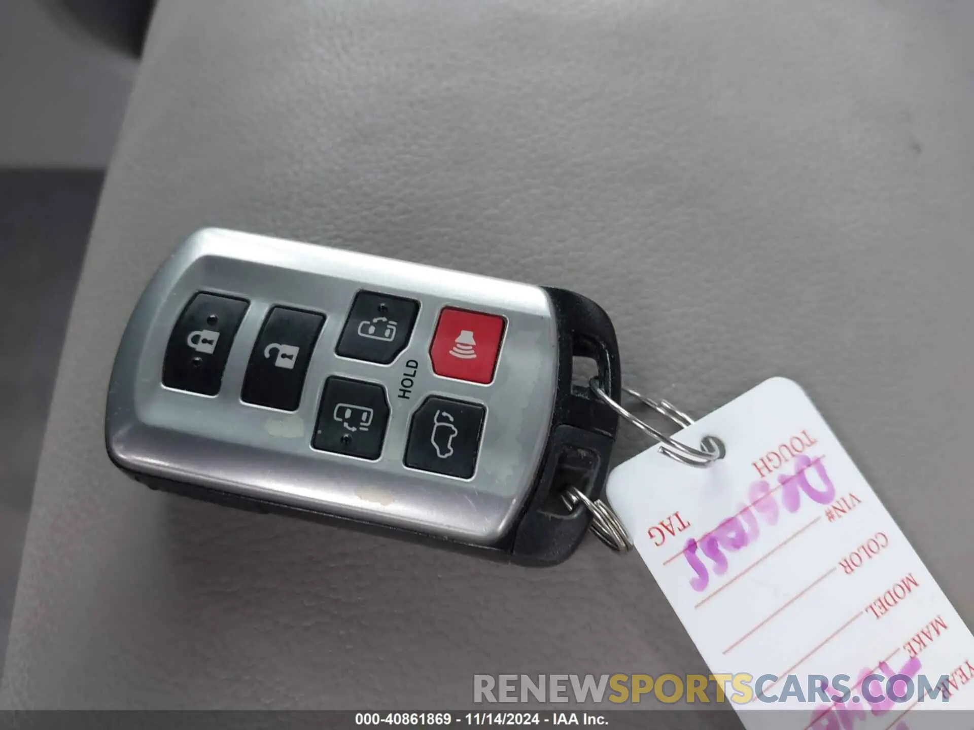 11 Photograph of a damaged car 5TDYZ3DCXKS008119 TOYOTA SIENNA 2019