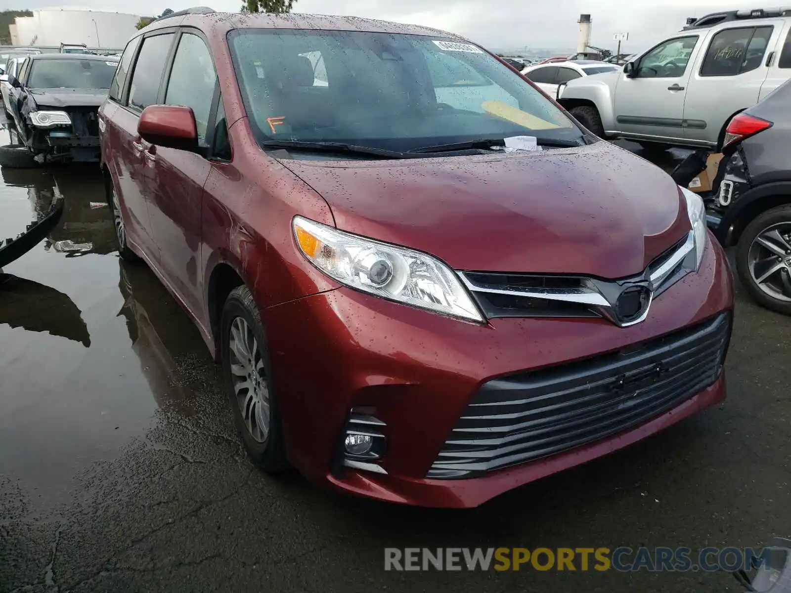 1 Photograph of a damaged car 5TDYZ3DCXKS012137 TOYOTA SIENNA 2019