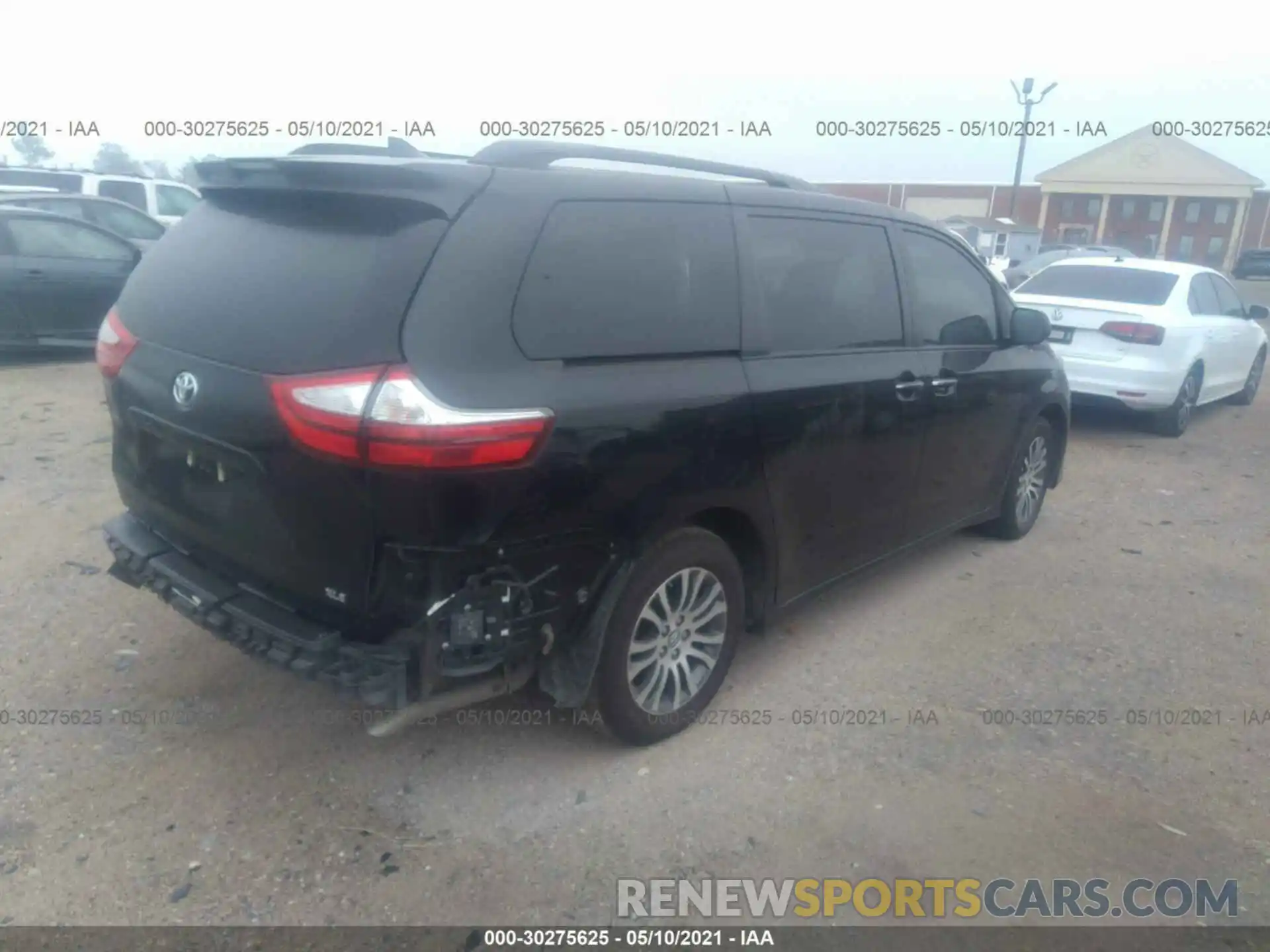 4 Photograph of a damaged car 5TDYZ3DCXKS967973 TOYOTA SIENNA 2019