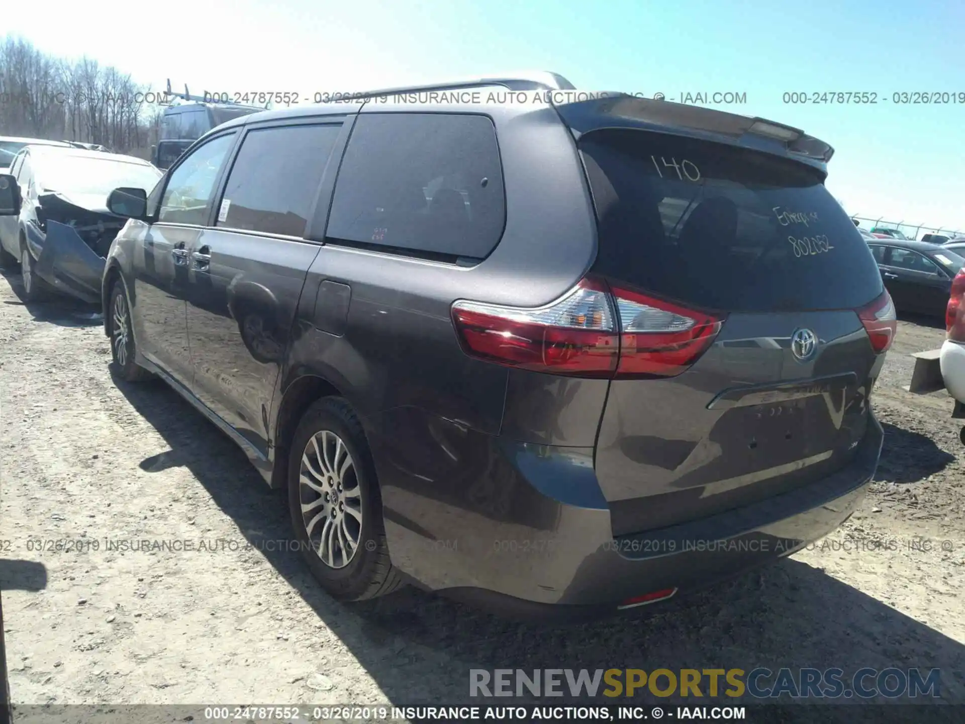 3 Photograph of a damaged car 5TDYZ3DCXKS969660 TOYOTA SIENNA 2019