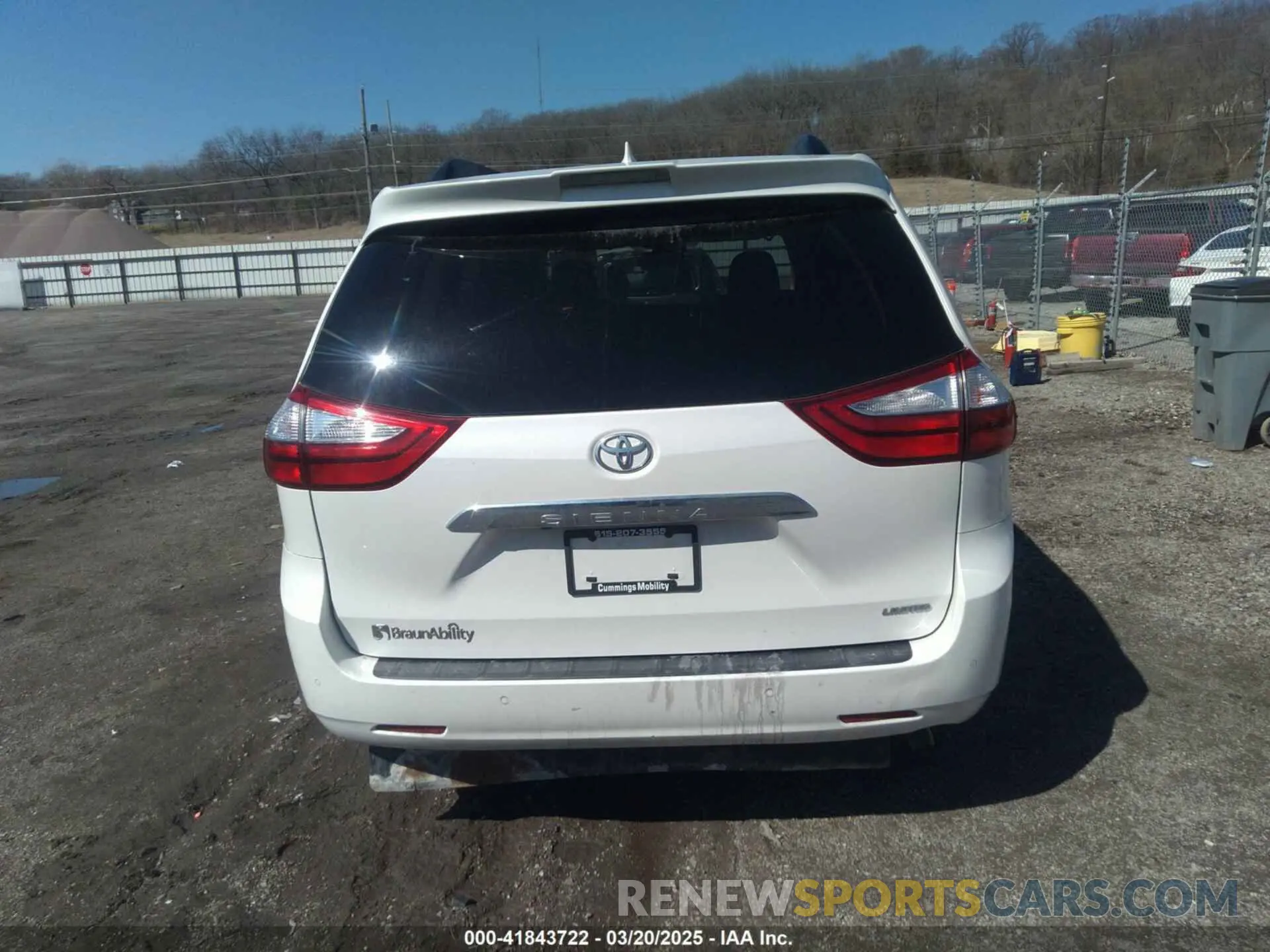 16 Photograph of a damaged car 5TDYZ3DCXKS980027 TOYOTA SIENNA 2019