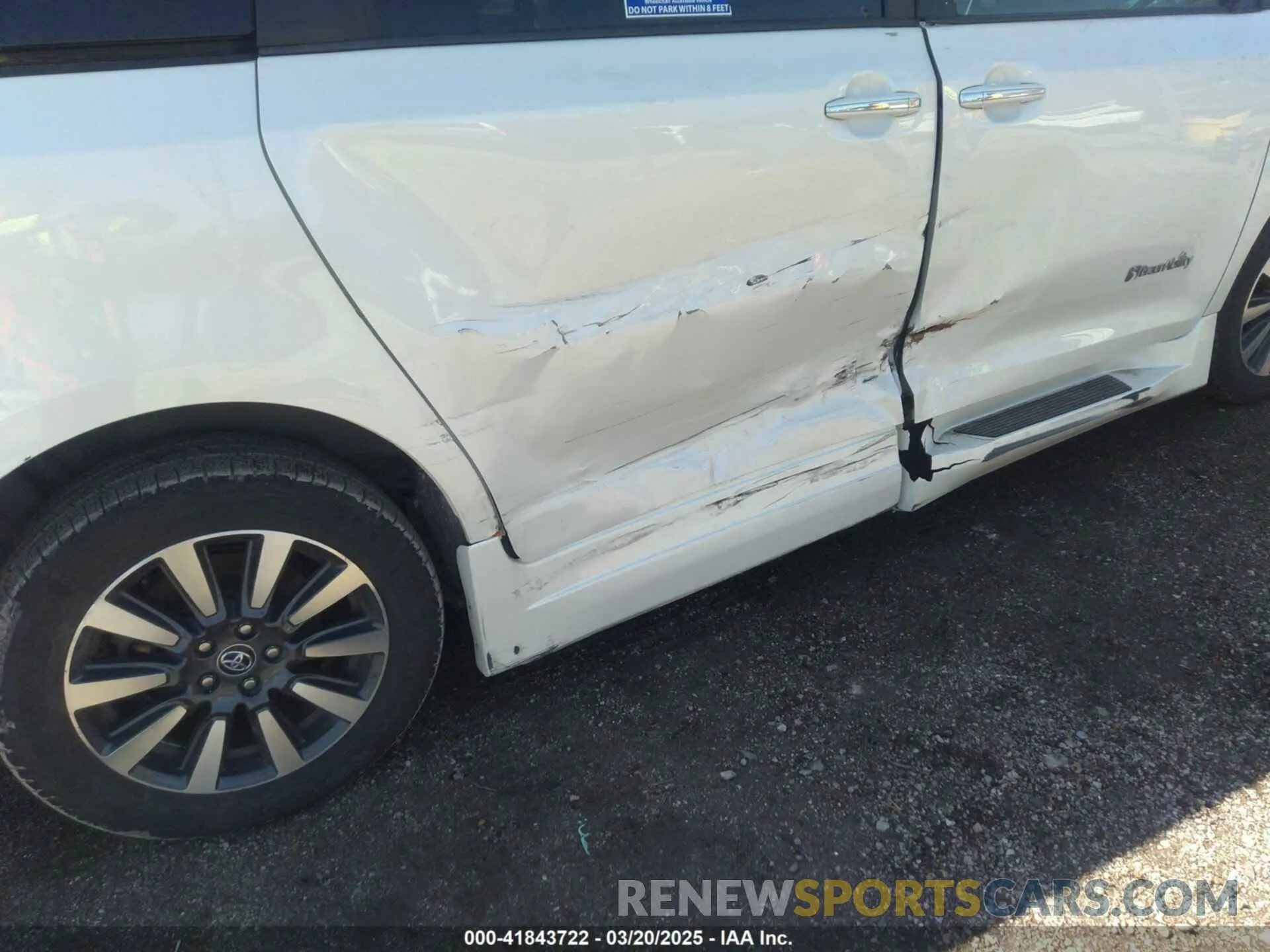 6 Photograph of a damaged car 5TDYZ3DCXKS980027 TOYOTA SIENNA 2019
