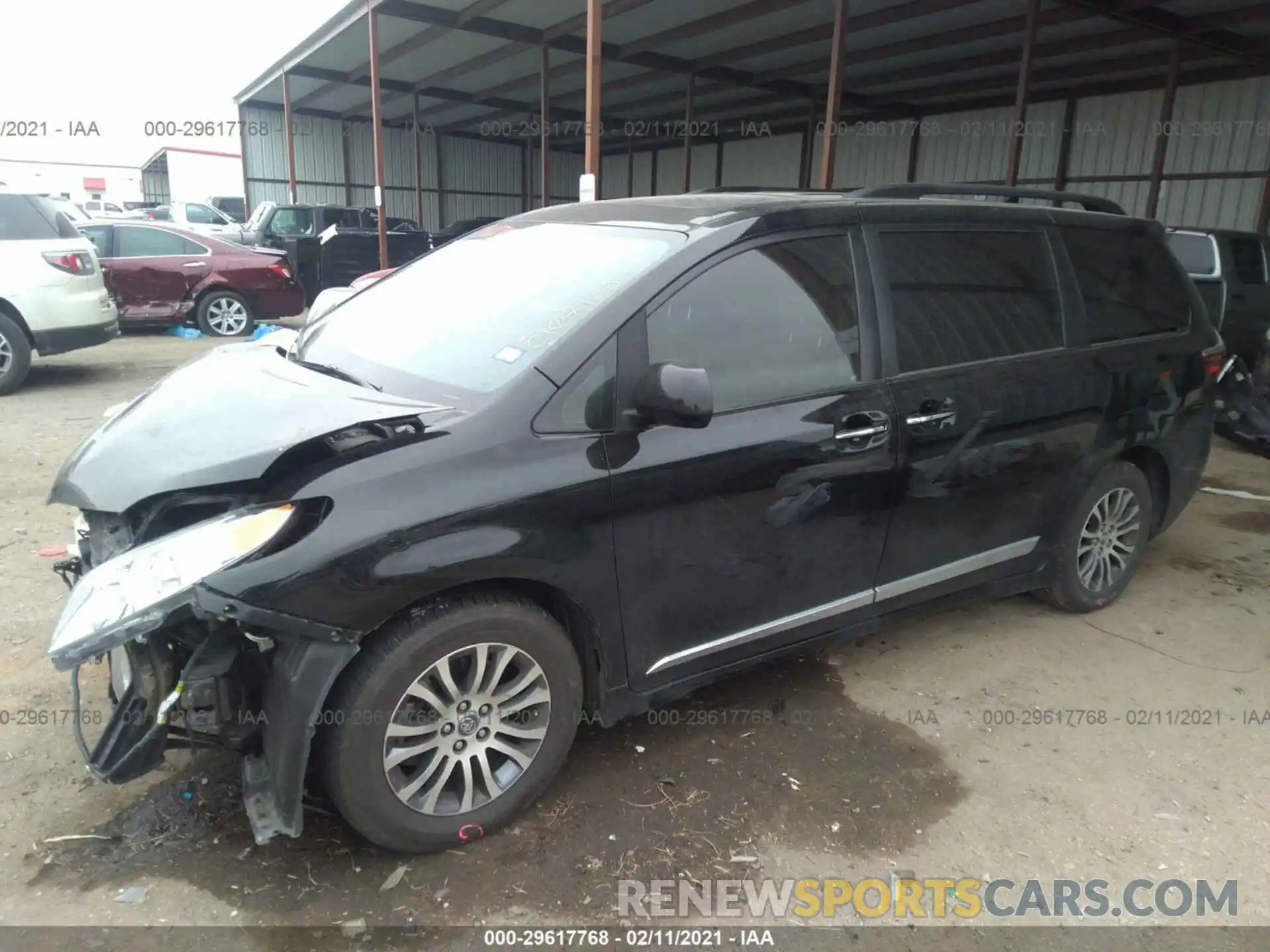 2 Photograph of a damaged car 5TDYZ3DCXKS985552 TOYOTA SIENNA 2019