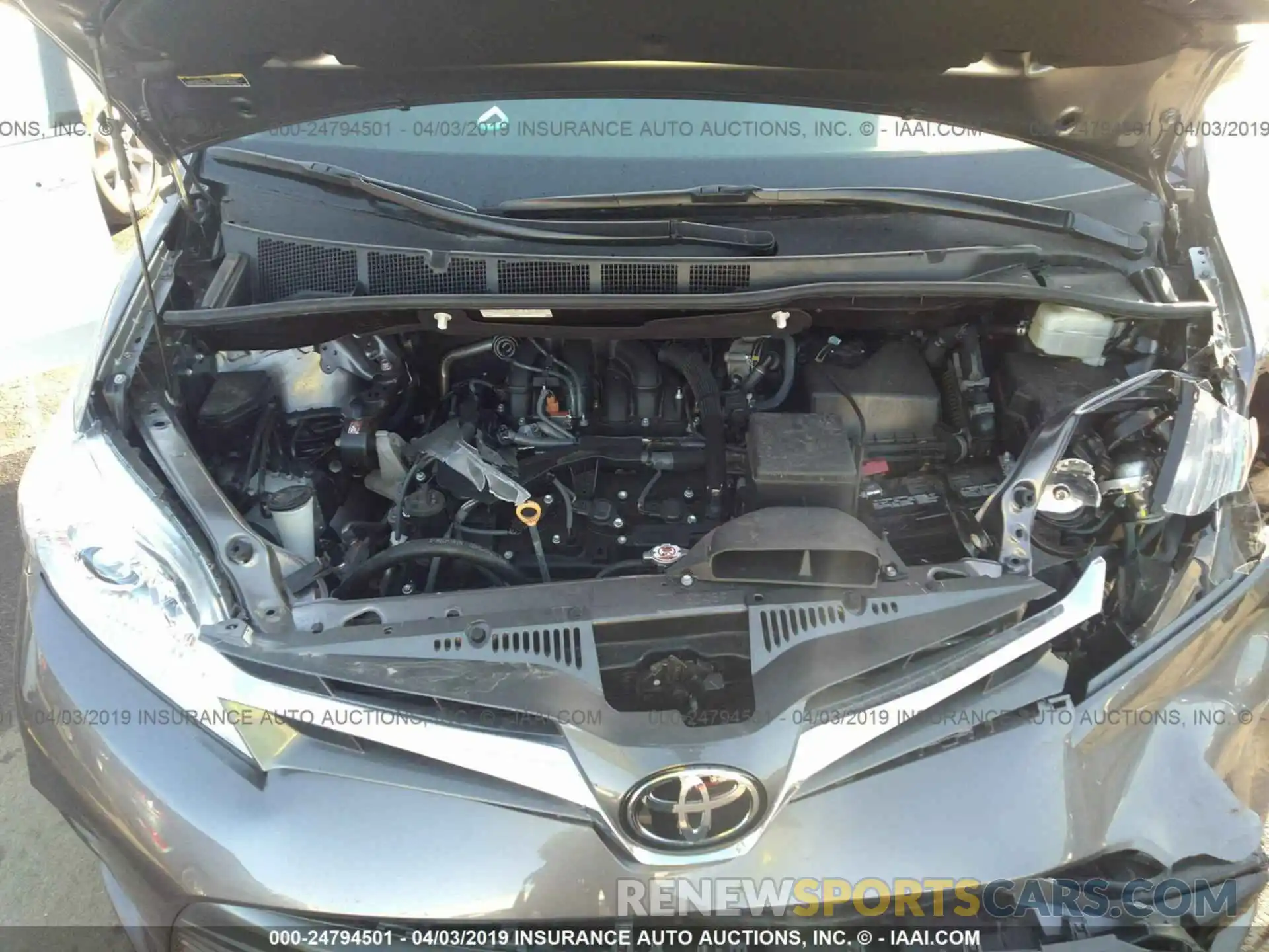 10 Photograph of a damaged car 5TDYZ3DCXKS990654 TOYOTA SIENNA 2019