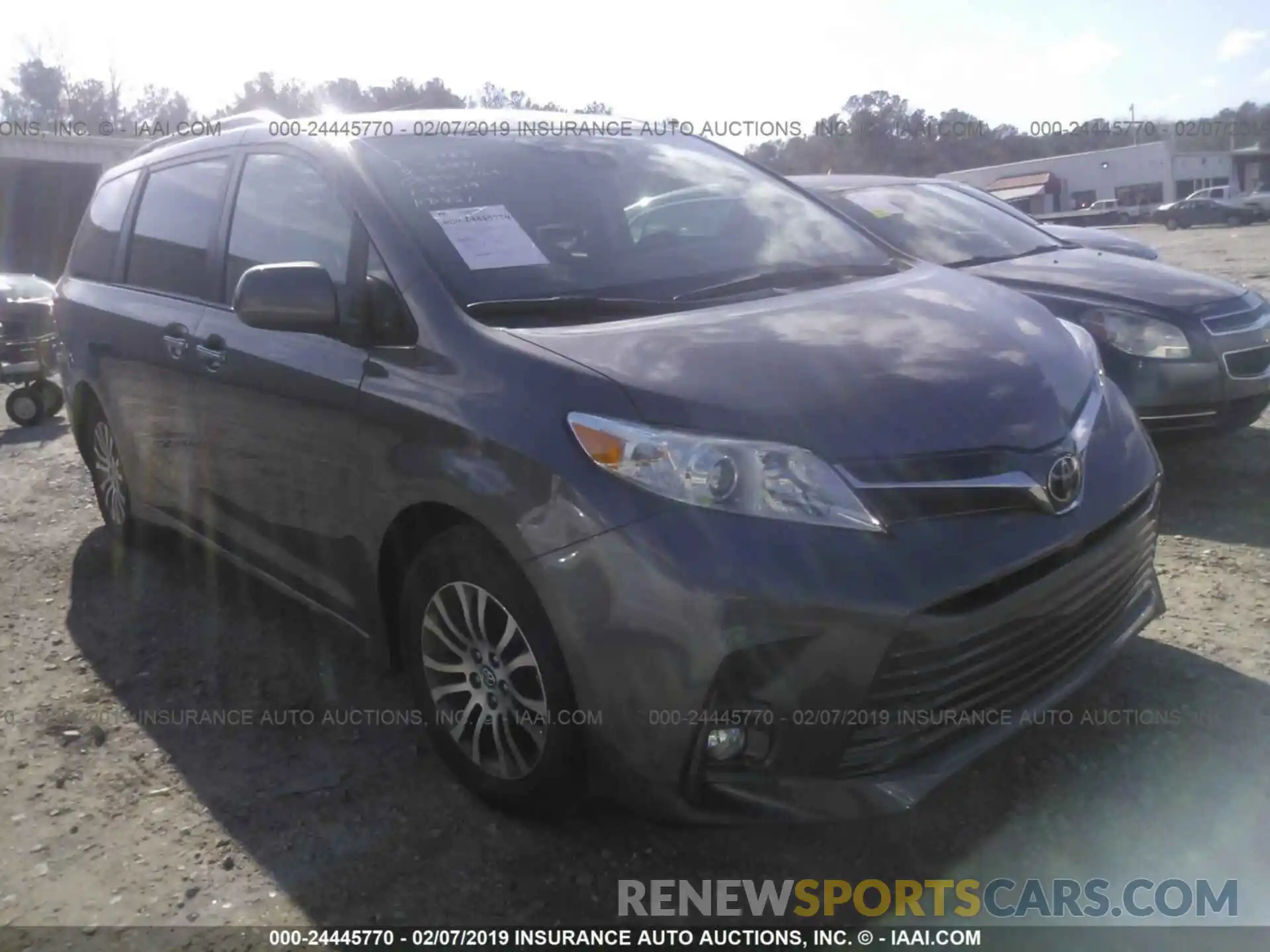 1 Photograph of a damaged car 5TDYZ3DCXKS996471 TOYOTA SIENNA 2019