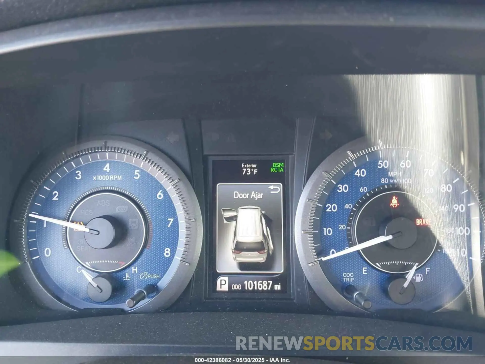 7 Photograph of a damaged car 5TDYZ3DCXKS998690 TOYOTA SIENNA 2019