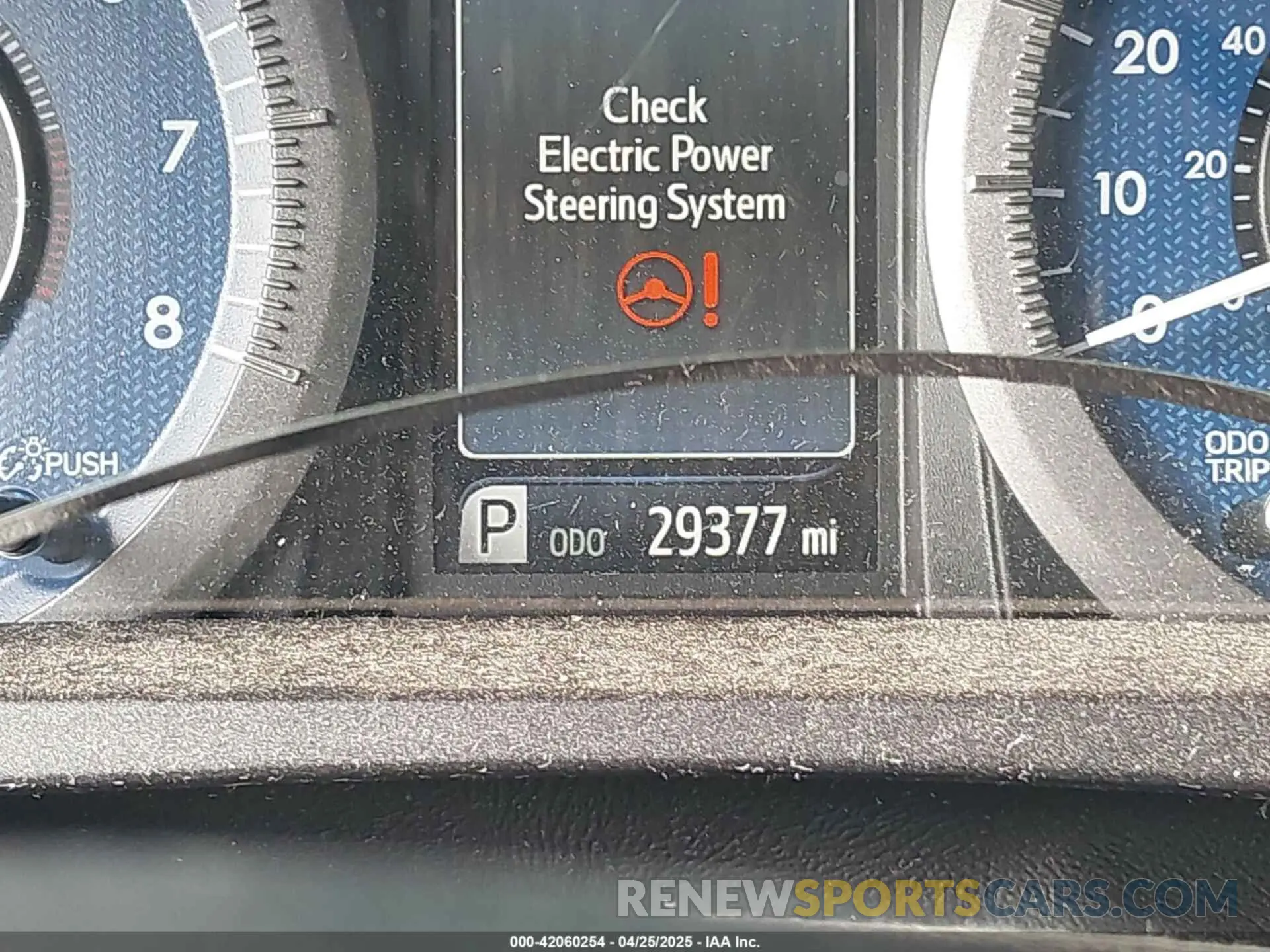 15 Photograph of a damaged car 5TDZZ3DC1KS991776 TOYOTA SIENNA 2019
