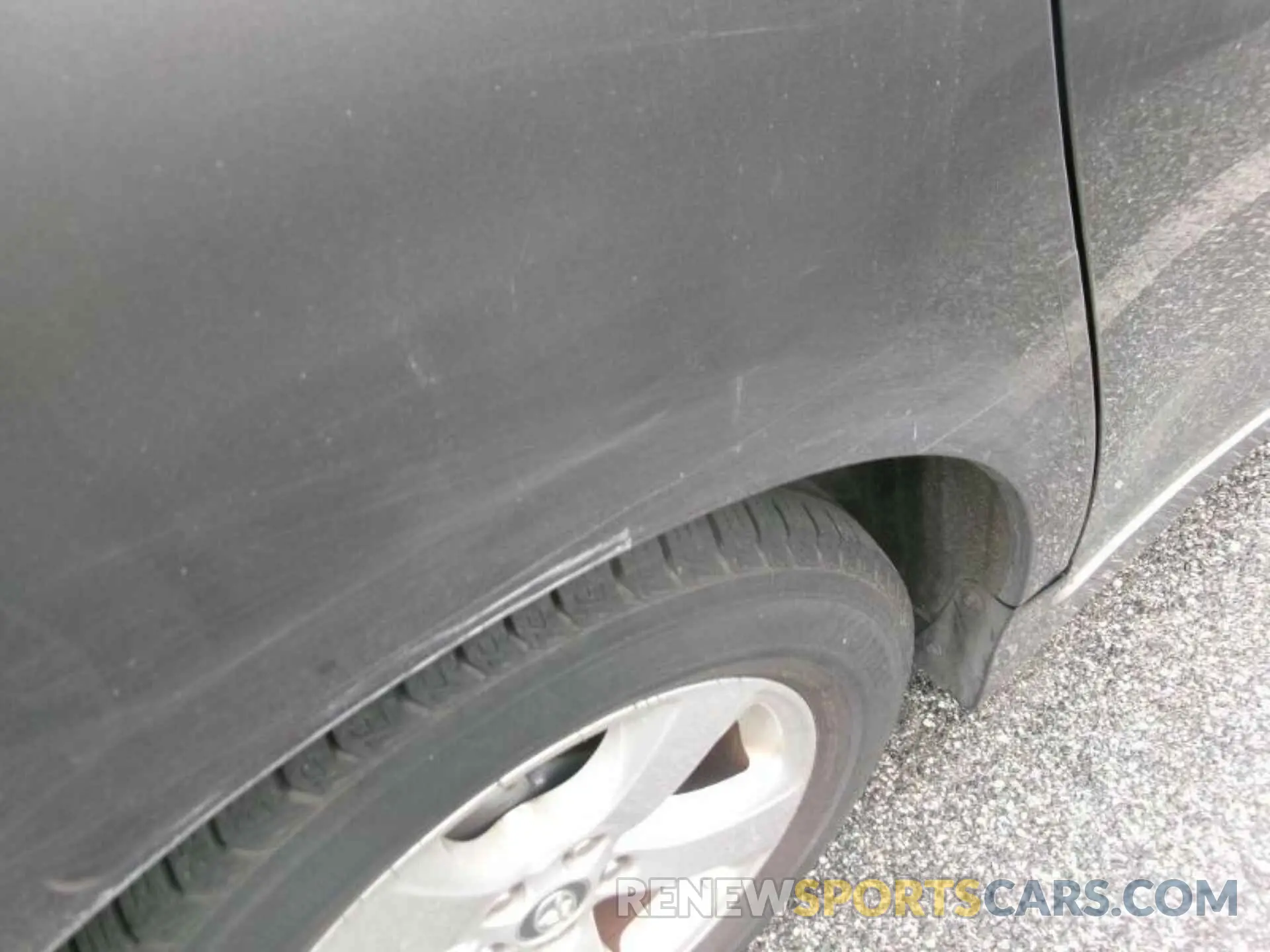16 Photograph of a damaged car 5TDZZ3DC2KS002996 TOYOTA SIENNA 2019