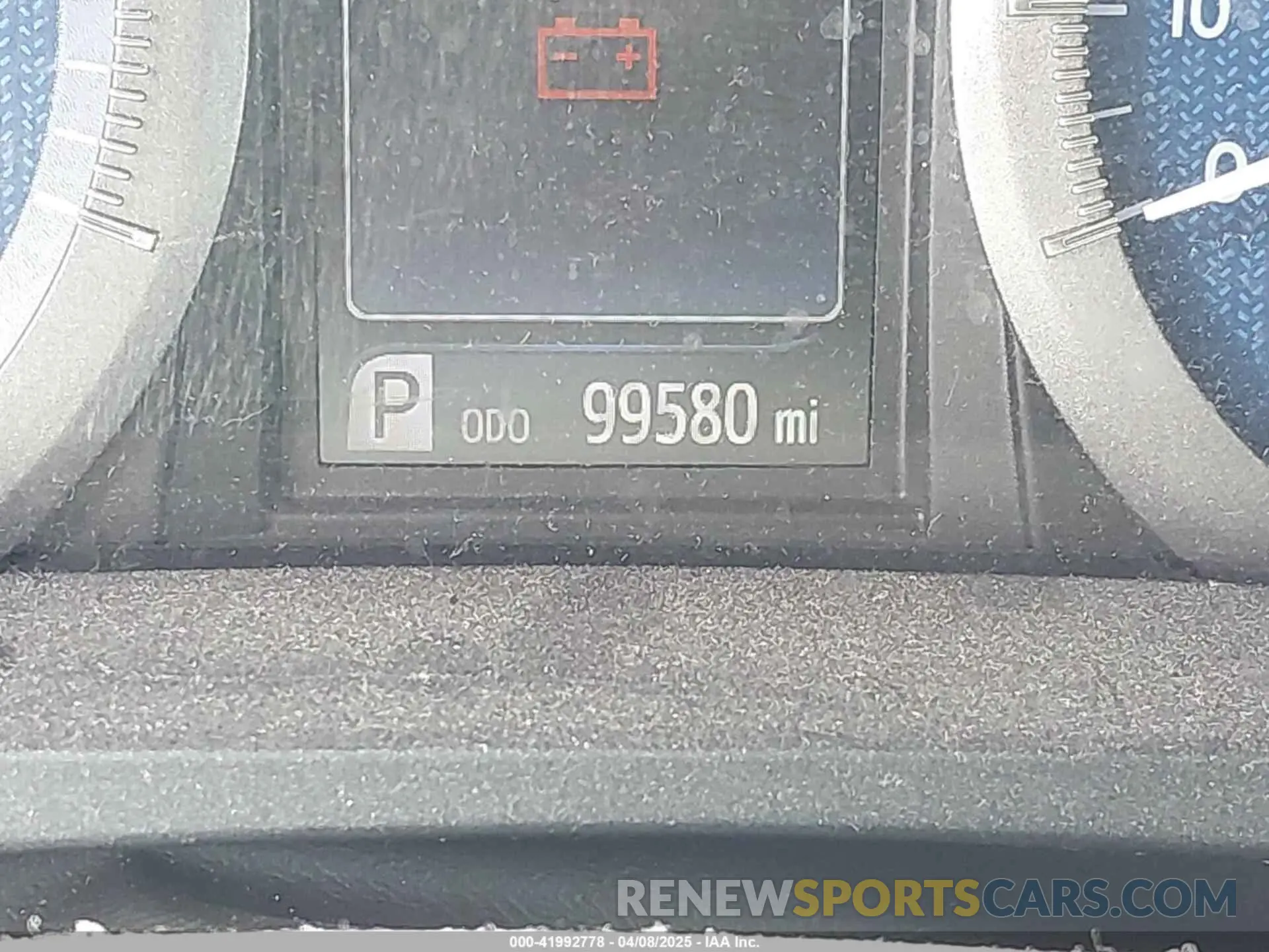 15 Photograph of a damaged car 5TDZZ3DC2KS005851 TOYOTA SIENNA 2019