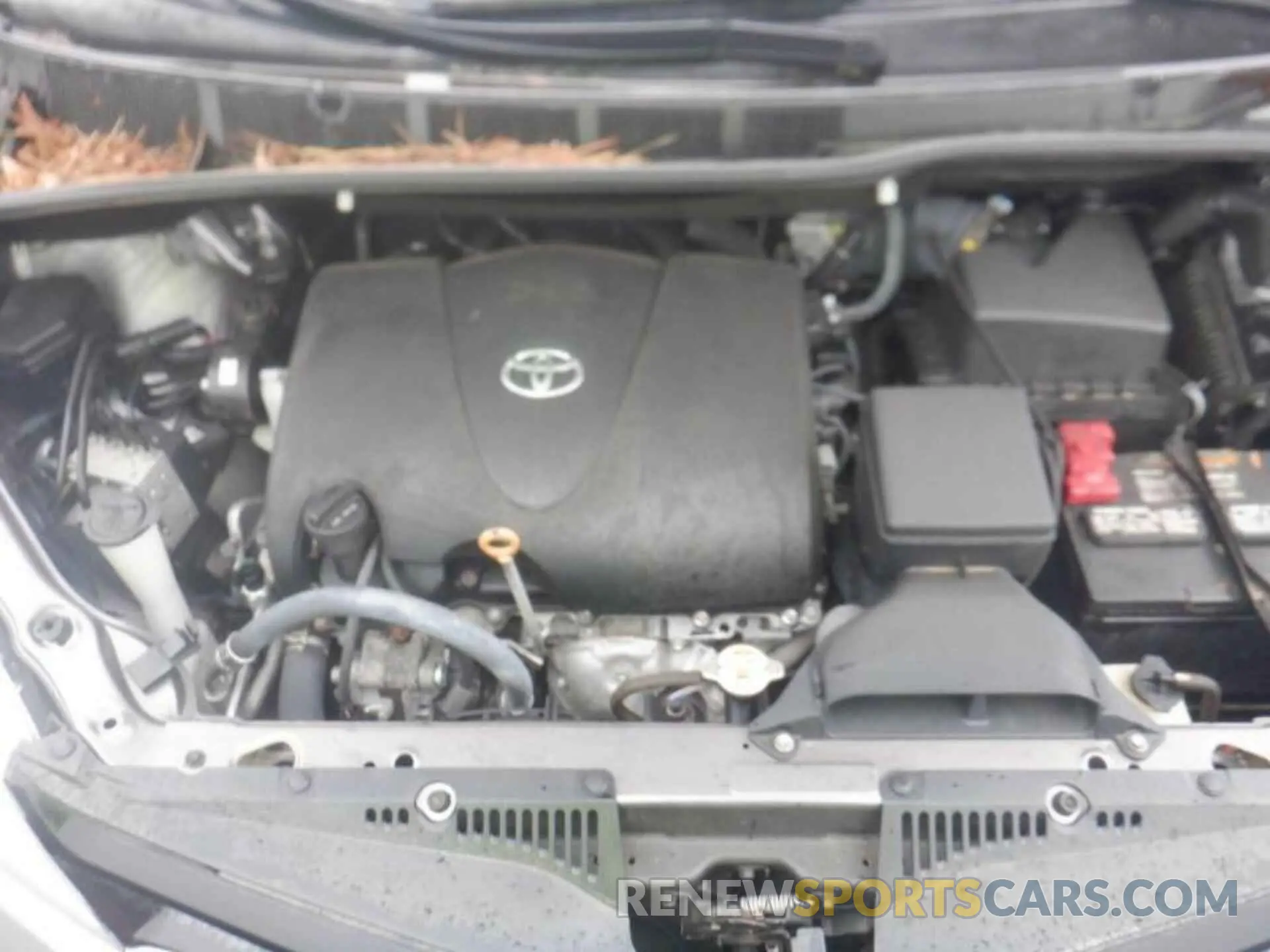 13 Photograph of a damaged car 5TDZZ3DC2KS008944 TOYOTA SIENNA 2019