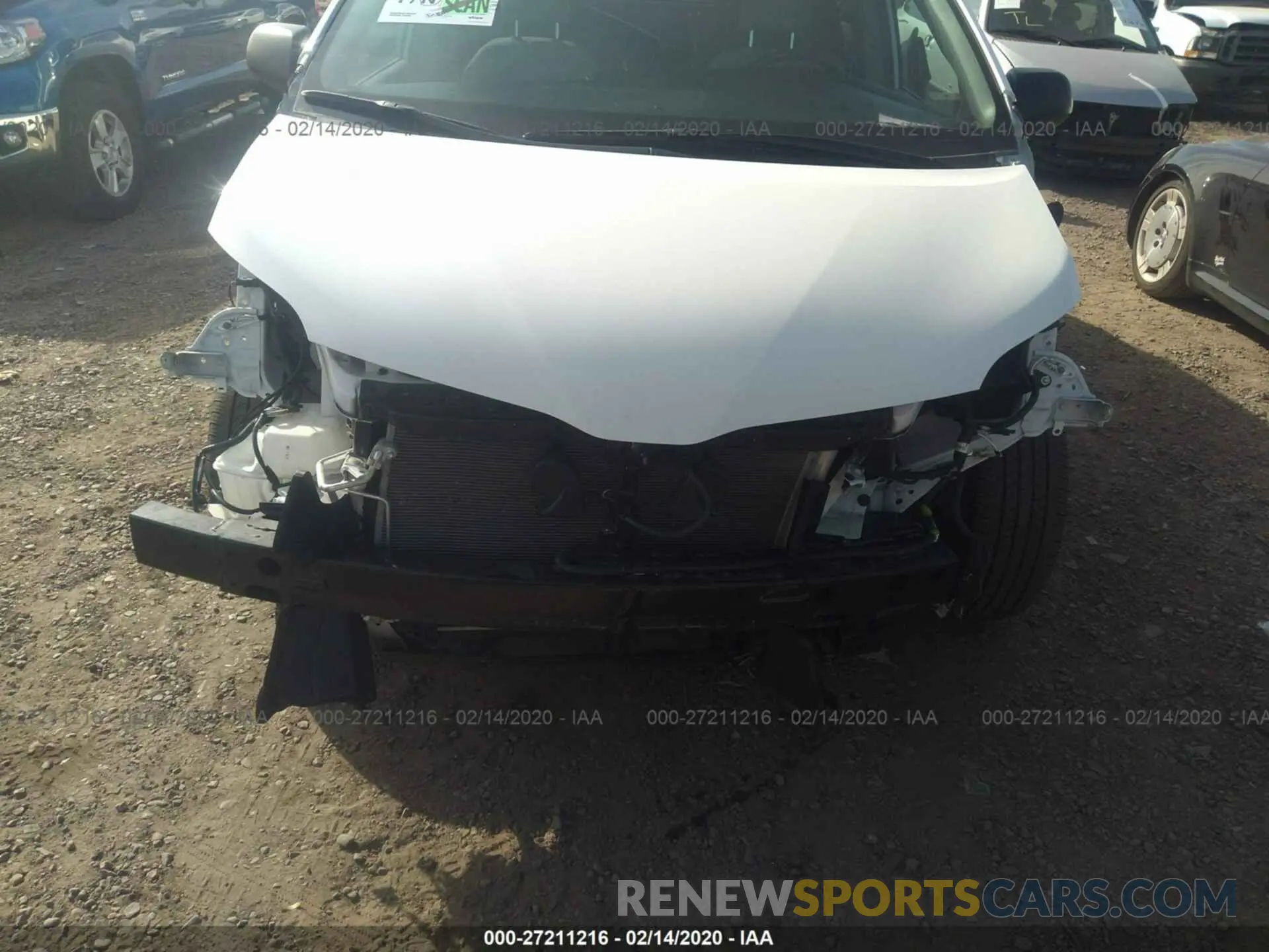 6 Photograph of a damaged car 5TDZZ3DC2KS972492 TOYOTA SIENNA 2019
