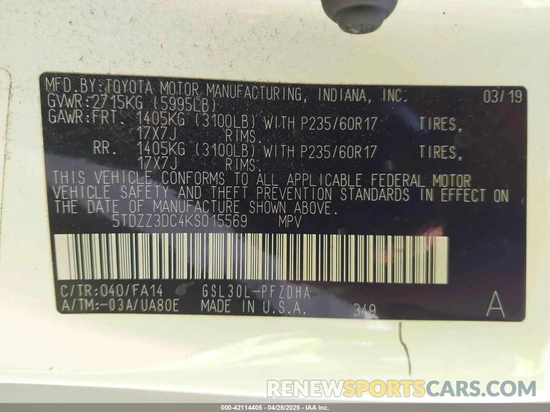 9 Photograph of a damaged car 5TDZZ3DC4KS015569 TOYOTA SIENNA 2019