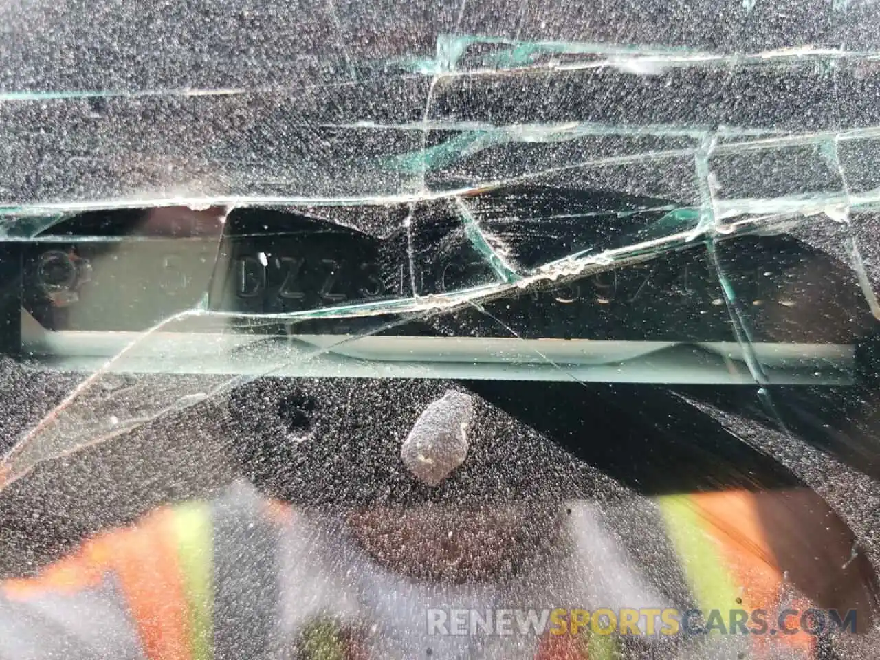 10 Photograph of a damaged car 5TDZZ3DC4KS974518 TOYOTA SIENNA 2019