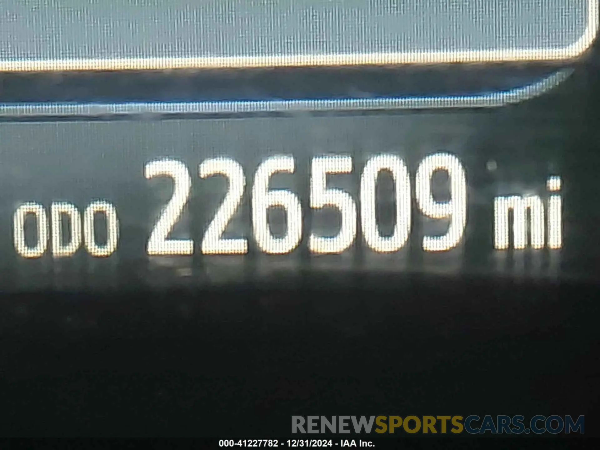 16 Photograph of a damaged car 5TDZZ3DC5KS010008 TOYOTA SIENNA 2019