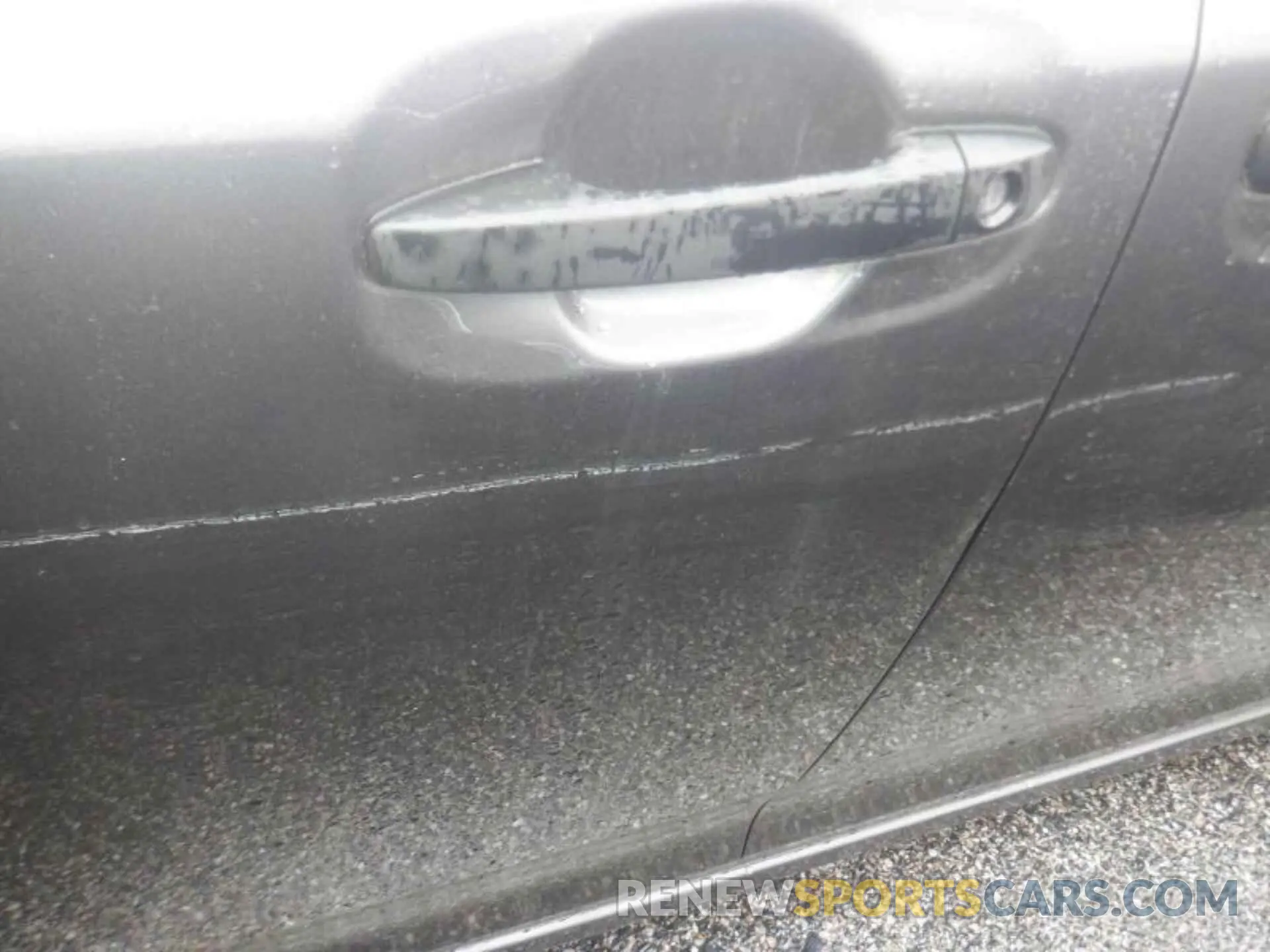 12 Photograph of a damaged car 5TDZZ3DC8KS995386 TOYOTA SIENNA 2019