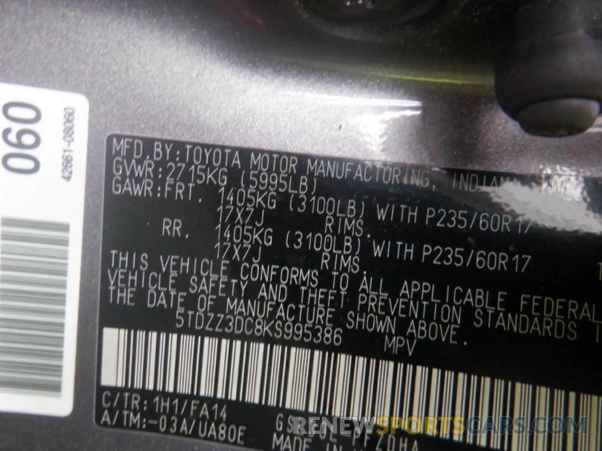 22 Photograph of a damaged car 5TDZZ3DC8KS995386 TOYOTA SIENNA 2019