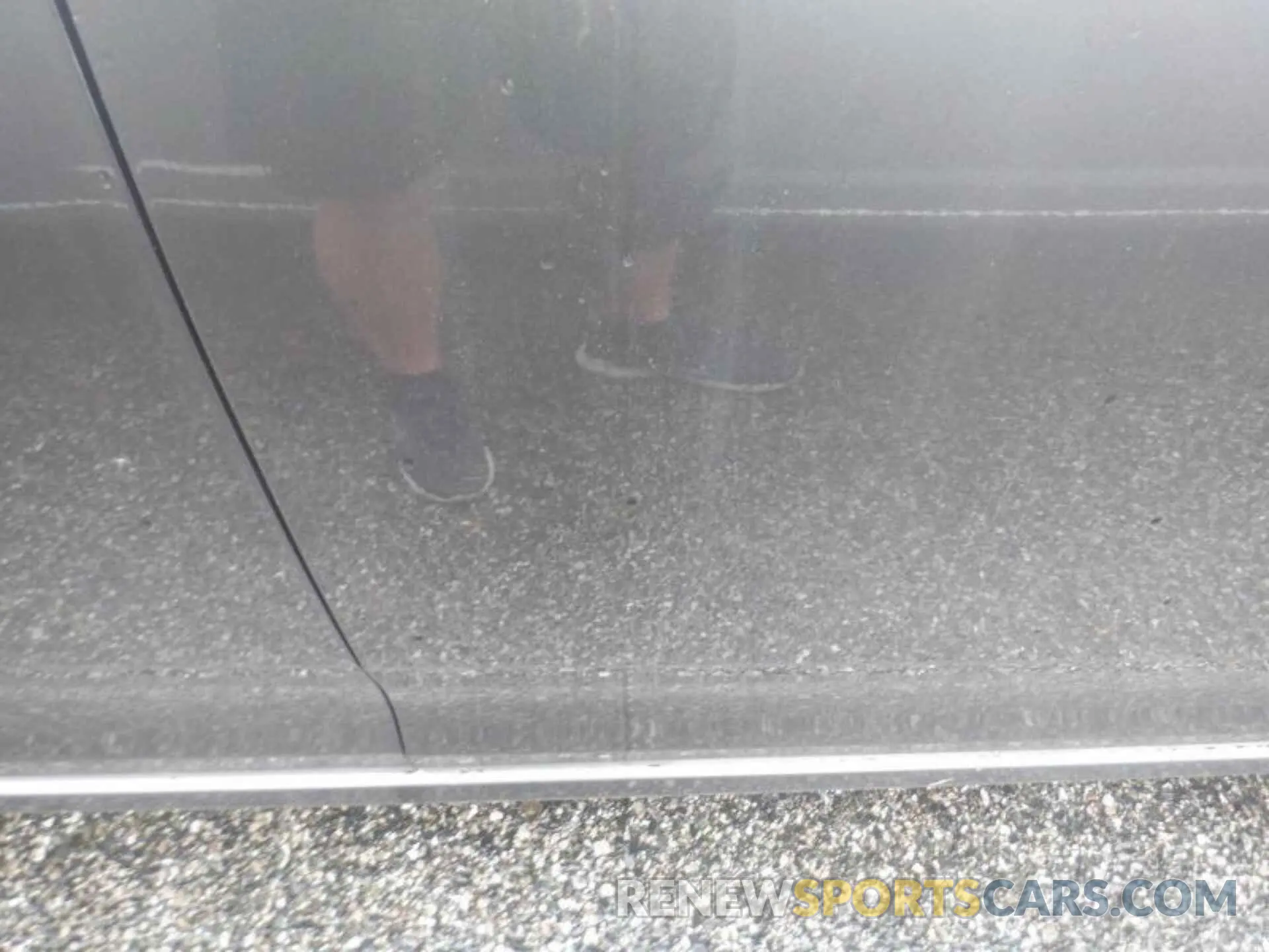 9 Photograph of a damaged car 5TDZZ3DC8KS995386 TOYOTA SIENNA 2019