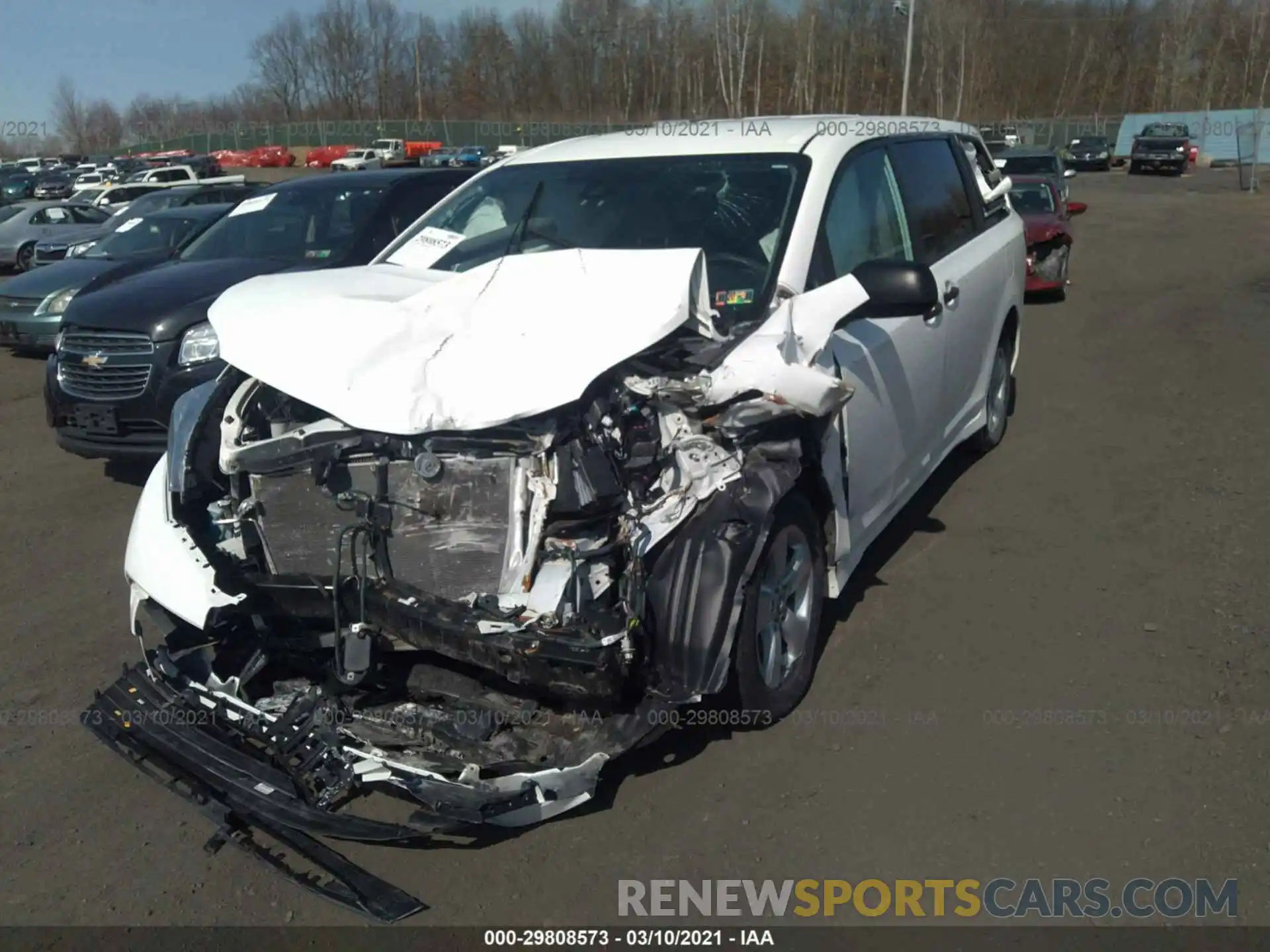 6 Photograph of a damaged car 5TDZZ3DCXKS977259 TOYOTA SIENNA 2019