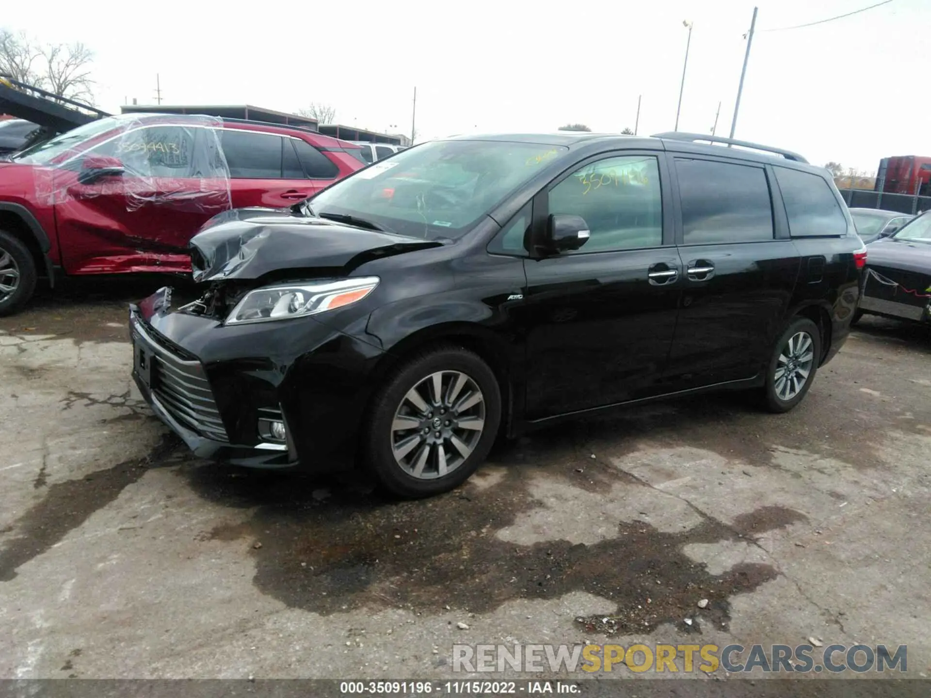 2 Photograph of a damaged car 5TDDZ3DC1LS233819 TOYOTA SIENNA 2020