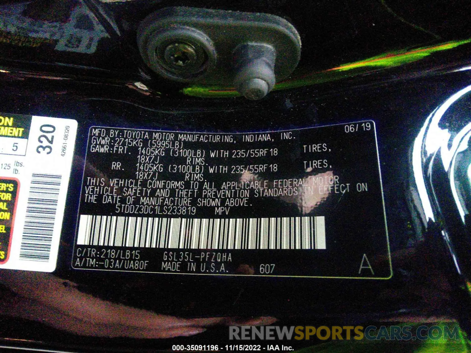 9 Photograph of a damaged car 5TDDZ3DC1LS233819 TOYOTA SIENNA 2020