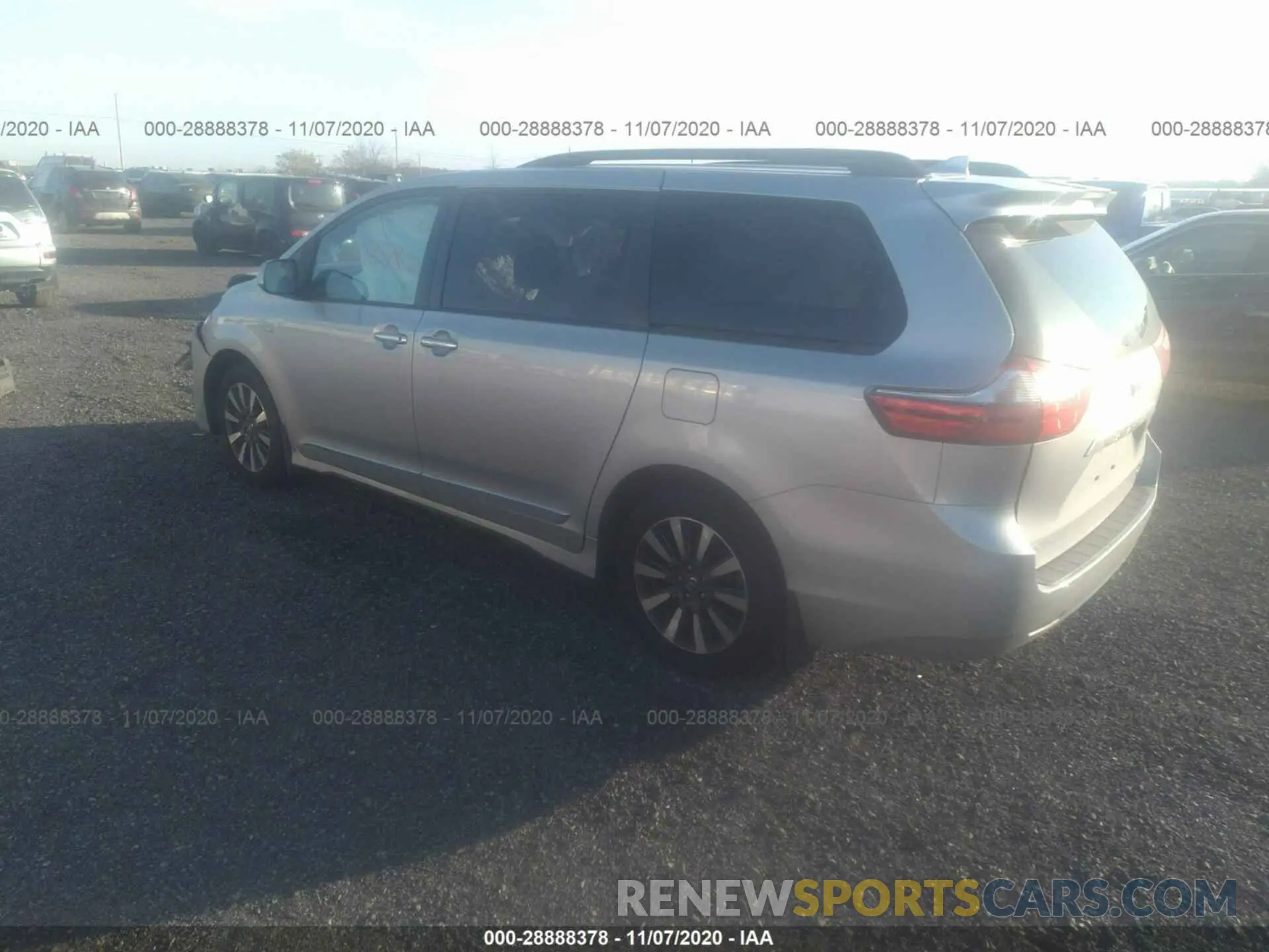 3 Photograph of a damaged car 5TDDZ3DC2LS230279 TOYOTA SIENNA 2020
